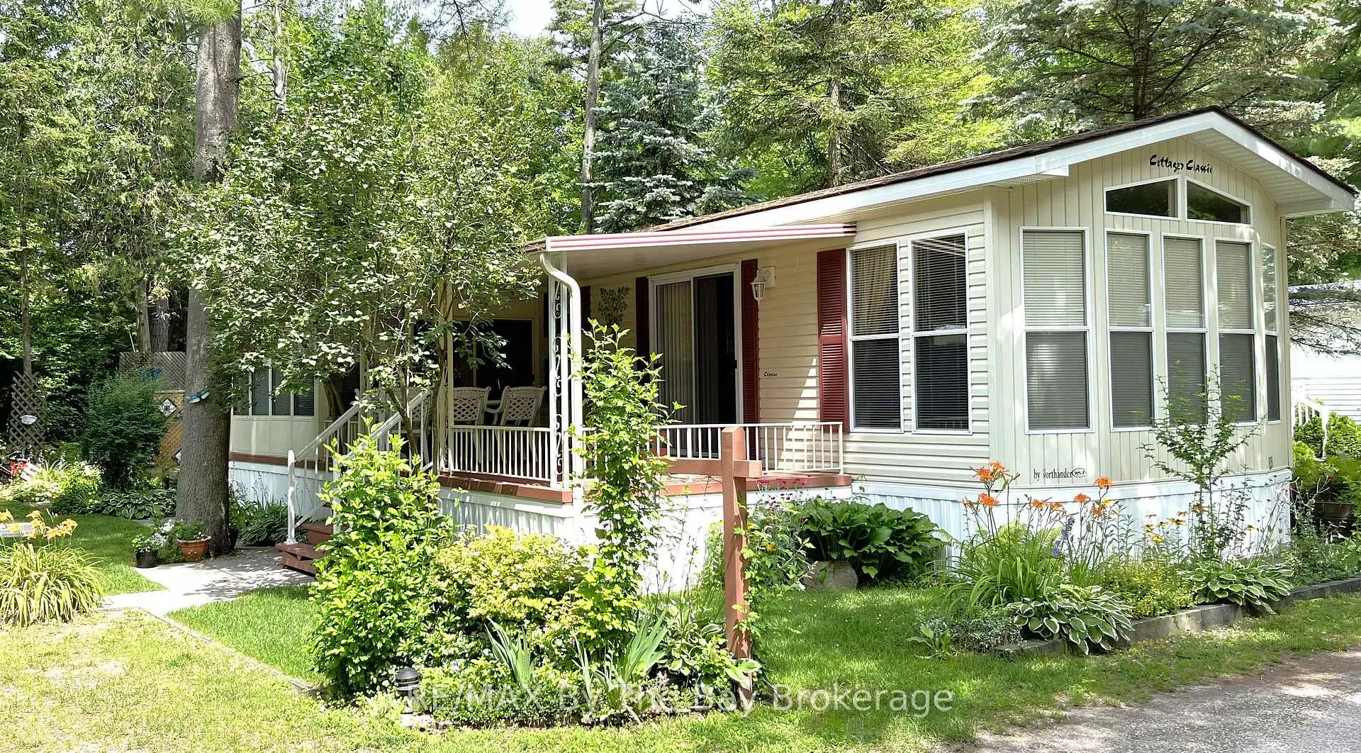 Photo 2 of Unit 247, 85 Theme Park Drive, Wasaga Beach — HOMEH