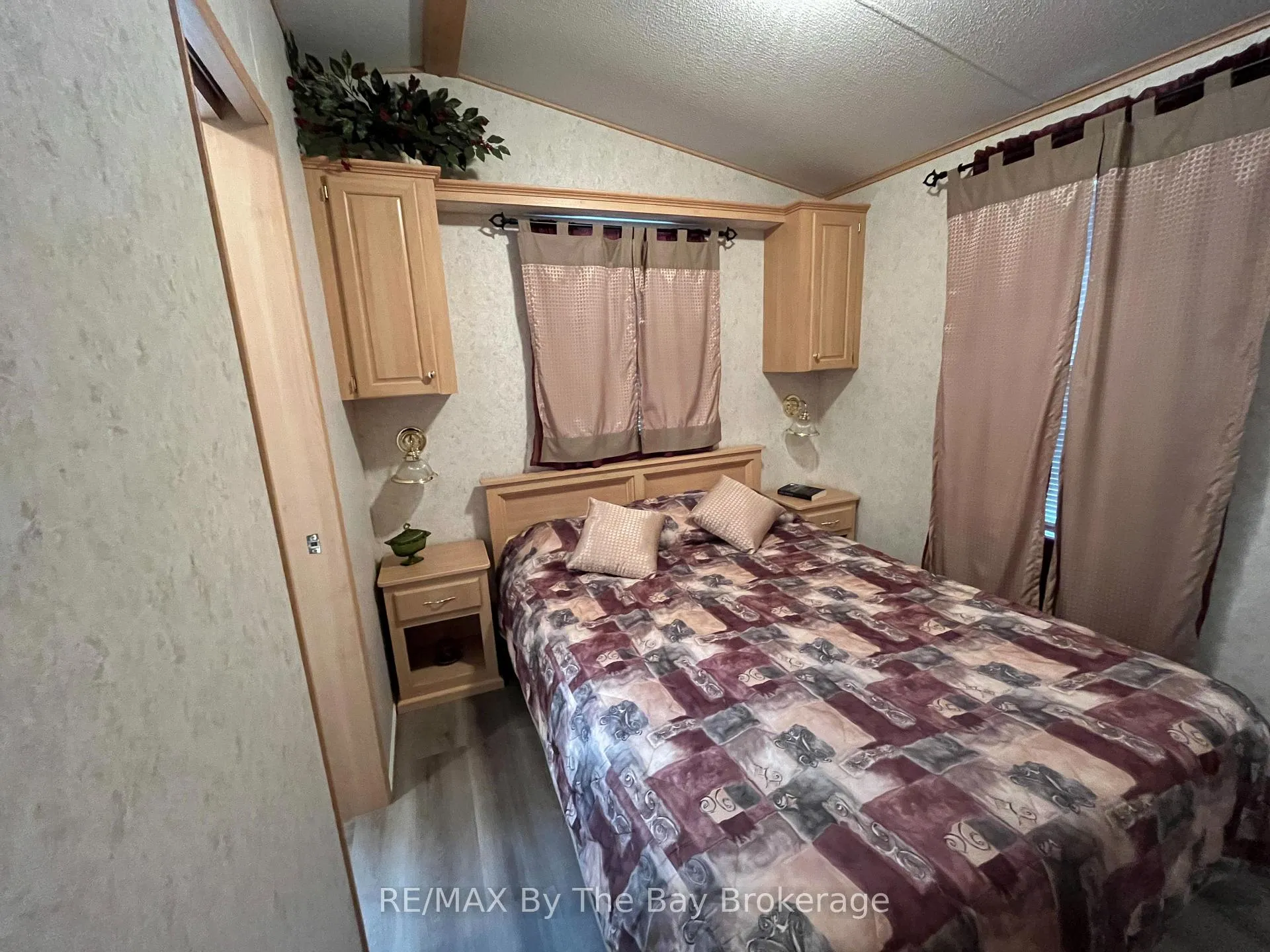 Photo 17 of Unit 247, 85 Theme Park Drive, Wasaga Beach — HOMEH