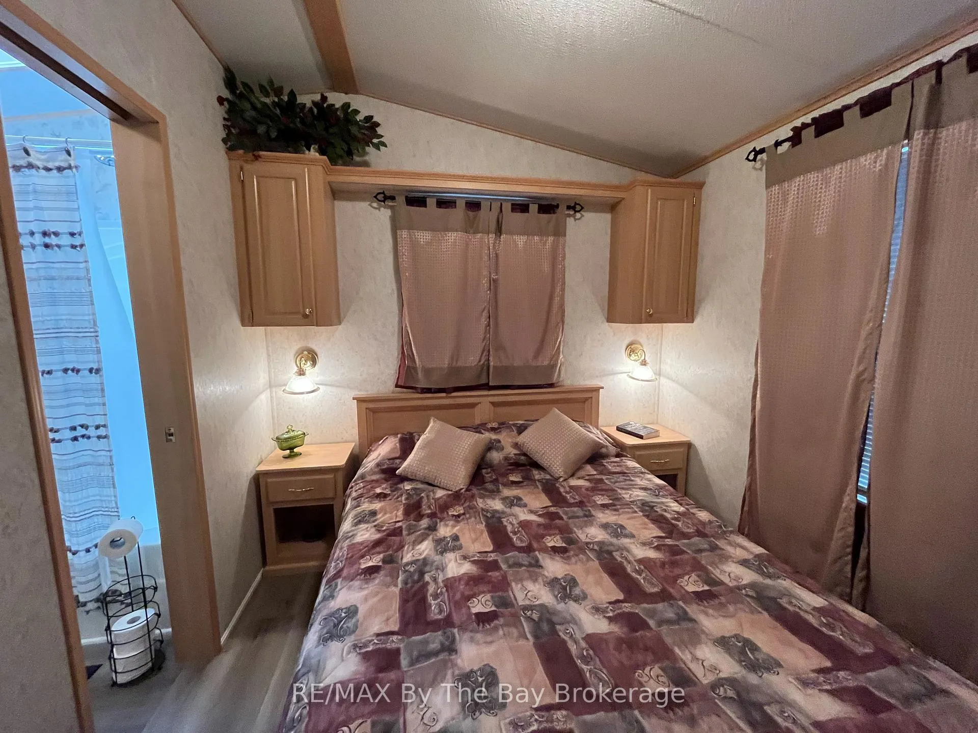 Photo 18 of Unit 247, 85 Theme Park Drive, Wasaga Beach — HOMEH