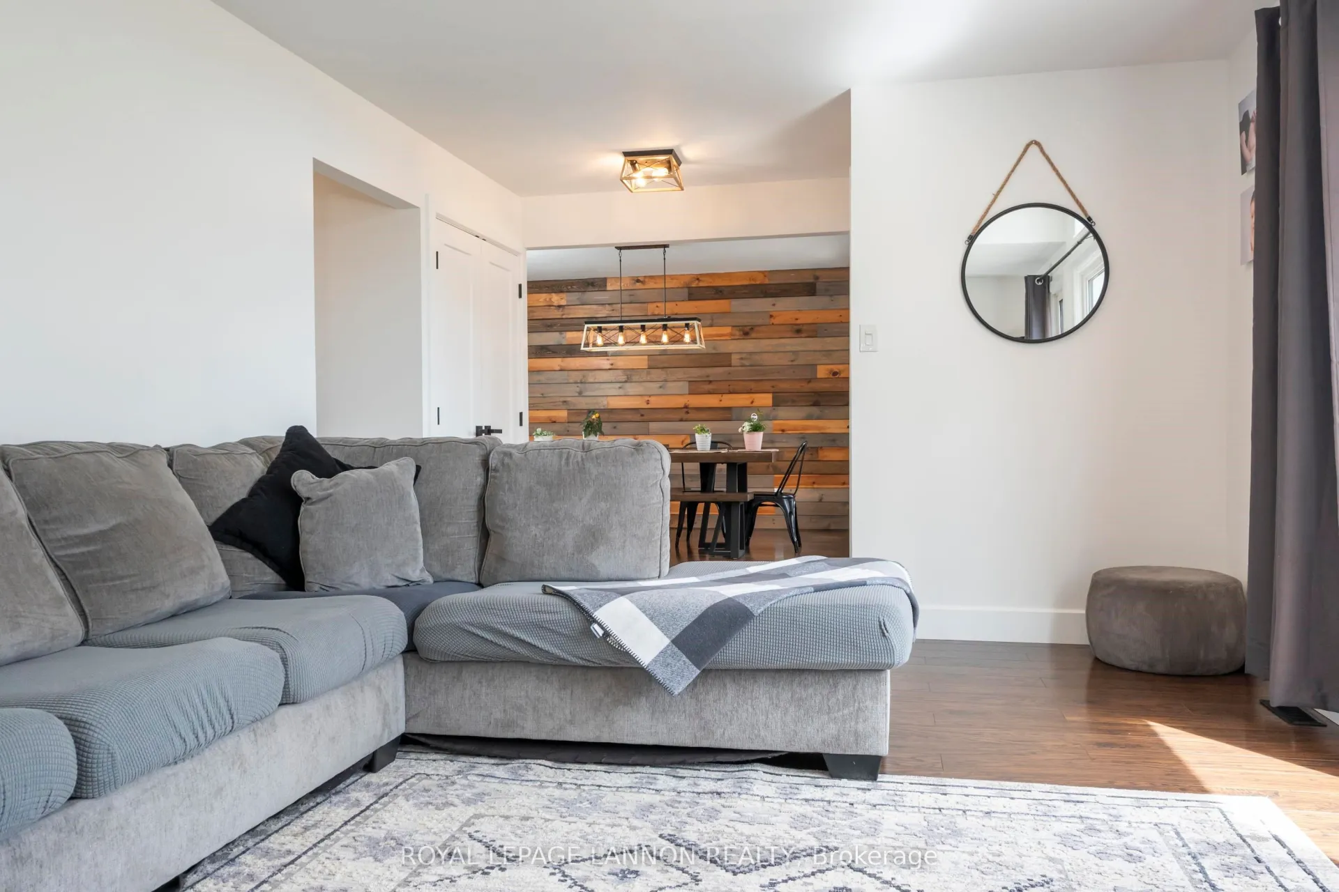 Photo 6 of 148 Nottingham Crescent, Thunder Bay, John Street North — HOMEH