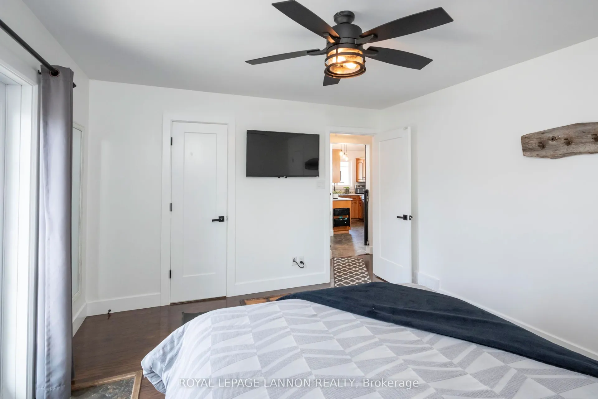 Photo 14 of 148 Nottingham Crescent, Thunder Bay, John Street North — HOMEH