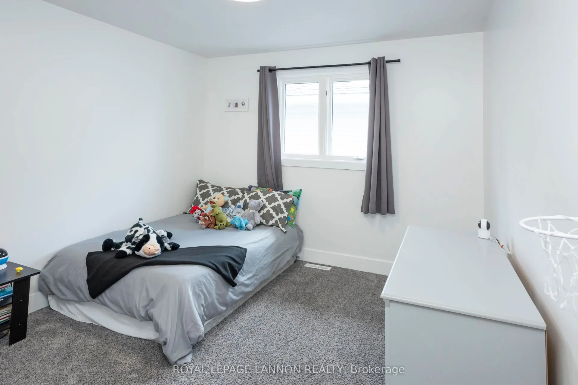 Photo 16 of 148 Nottingham Crescent, Thunder Bay, John Street North — HOMEH