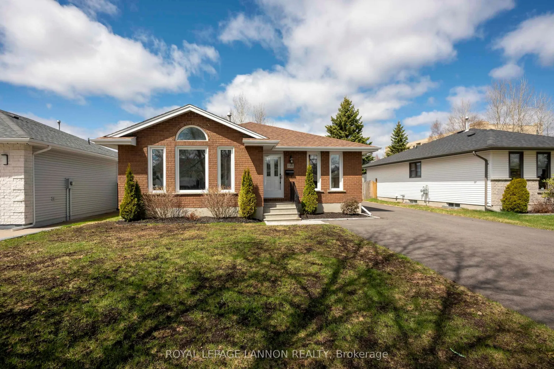 Photo 47 of 148 Nottingham Crescent, Thunder Bay, John Street North — HOMEH