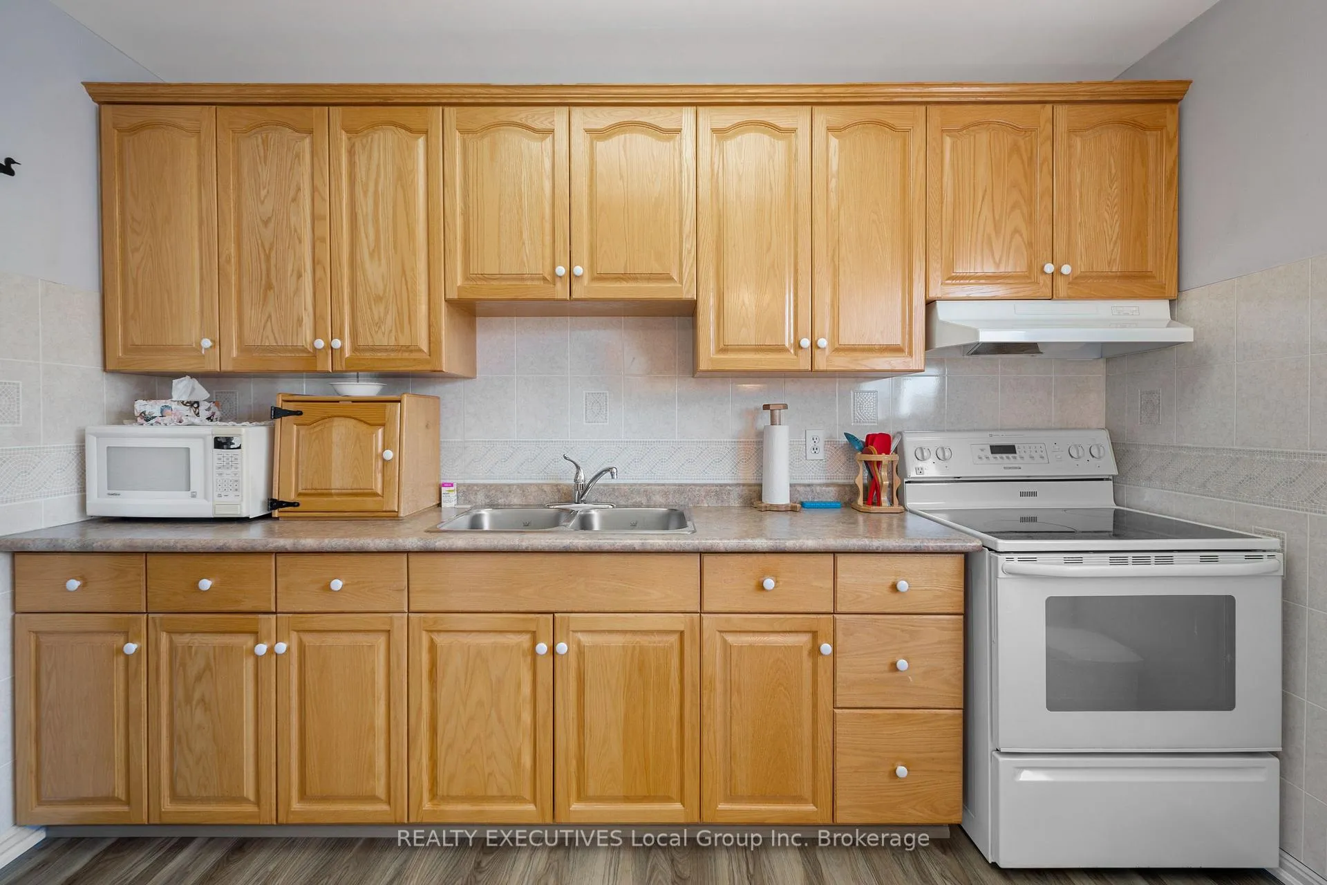 Photo 10 of 18 Van Horne Crescent, North Bay, Ferris — HOMEH