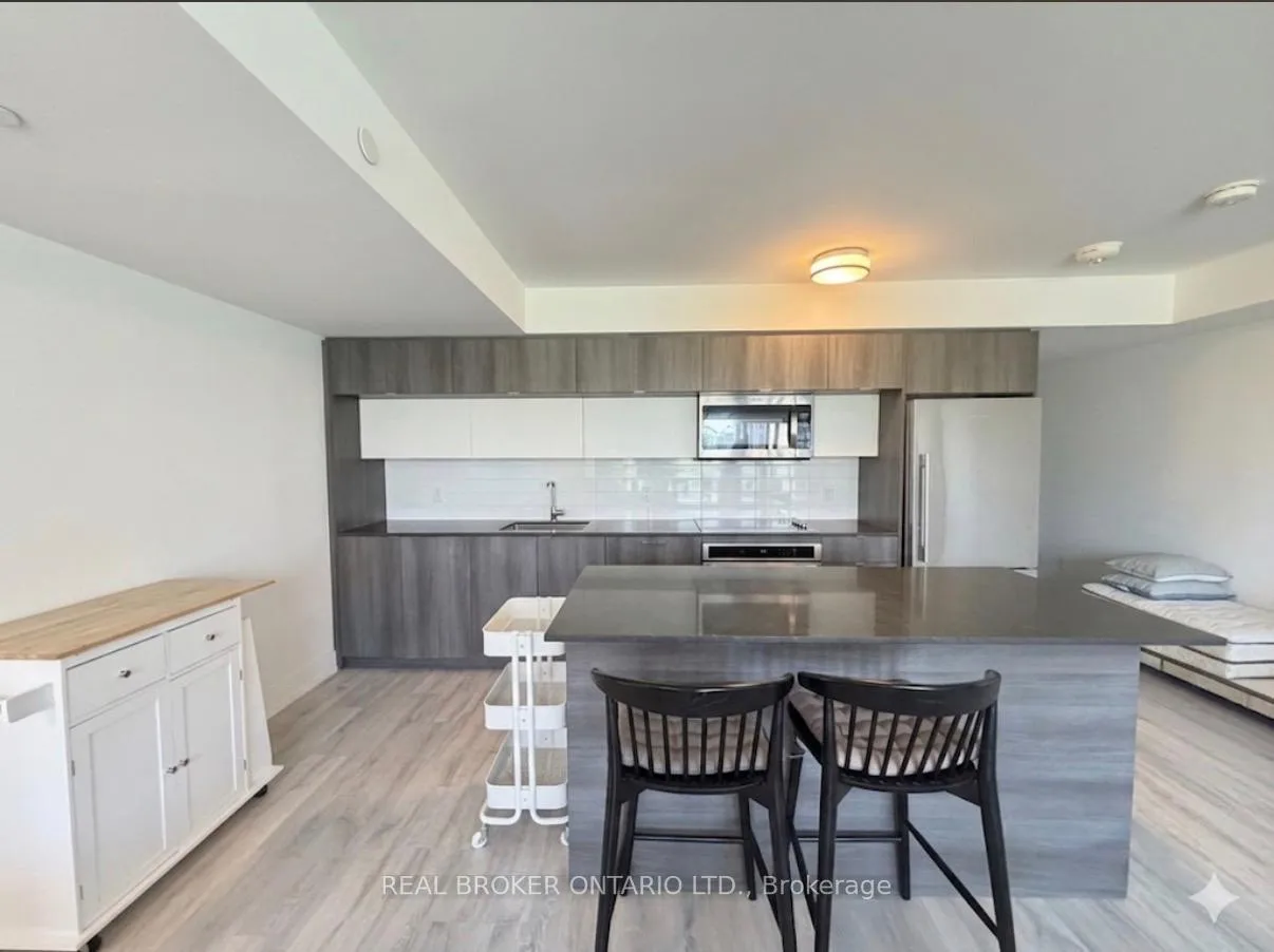 Photo 2 of Unit 602, 575 Bloor Street E, Toronto, North St. James Town — HOMEH