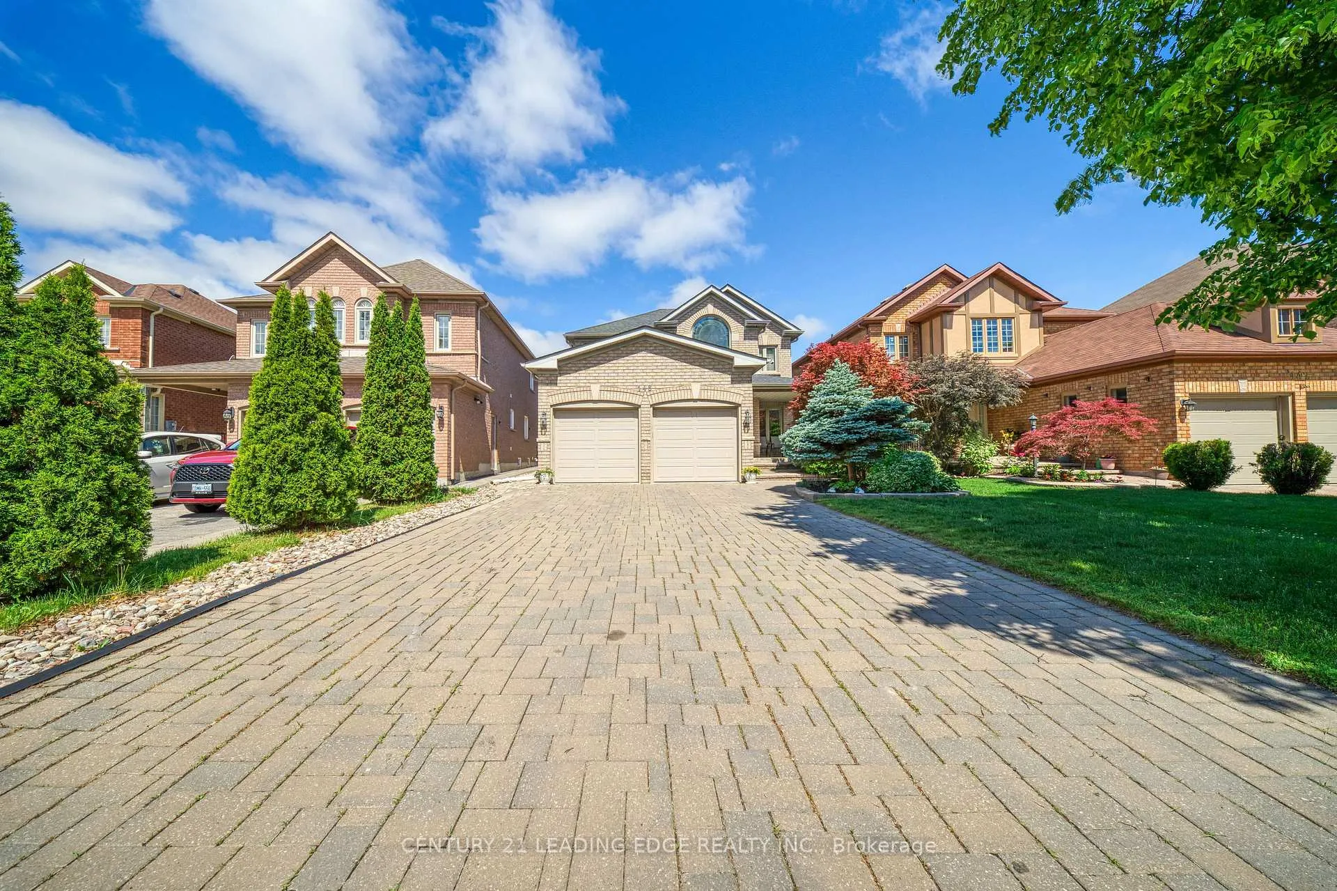 Photo 2 of 145 Quince Crescent, Markham, Rouge River Estates — HOMEH