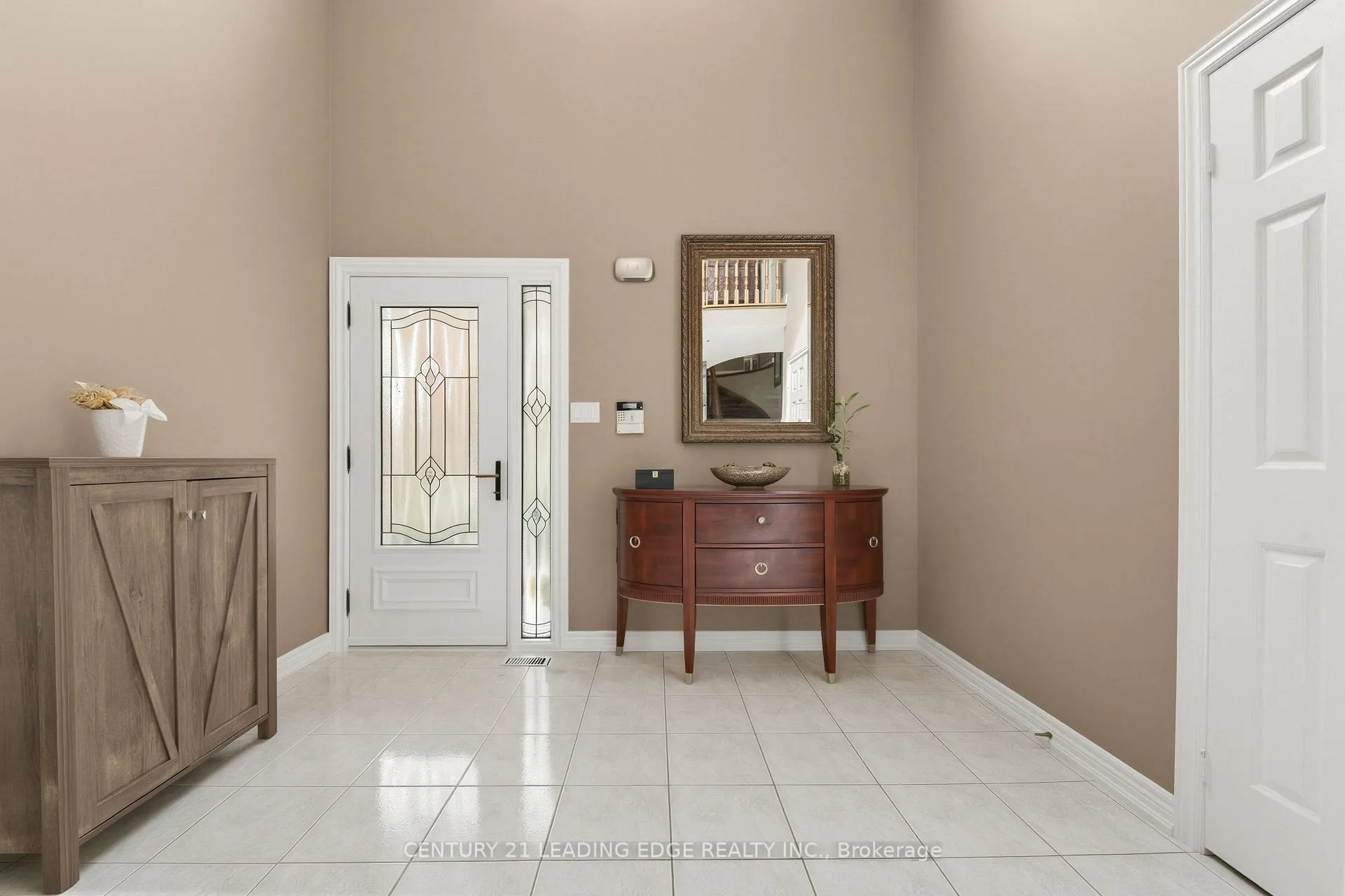 Photo 10 of 145 Quince Crescent, Markham, Rouge River Estates — HOMEH