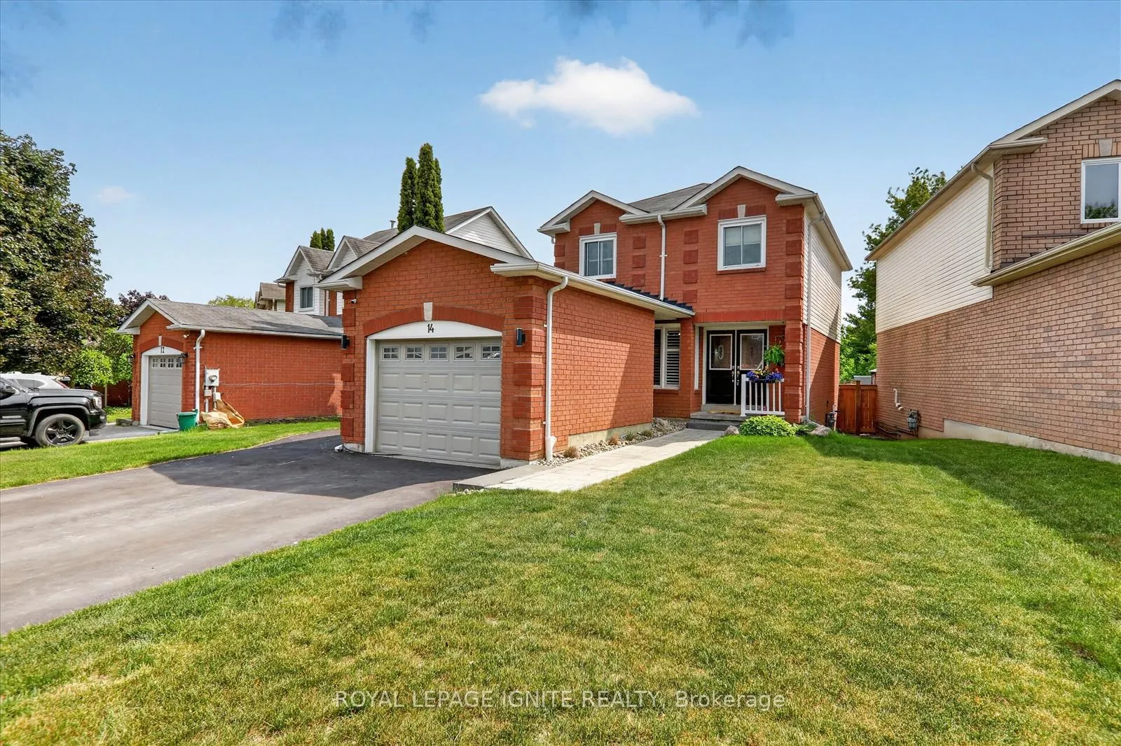 Photo 1 of 14 Elephant Hill Drive, Clarington, Bowmanville — HOMEH