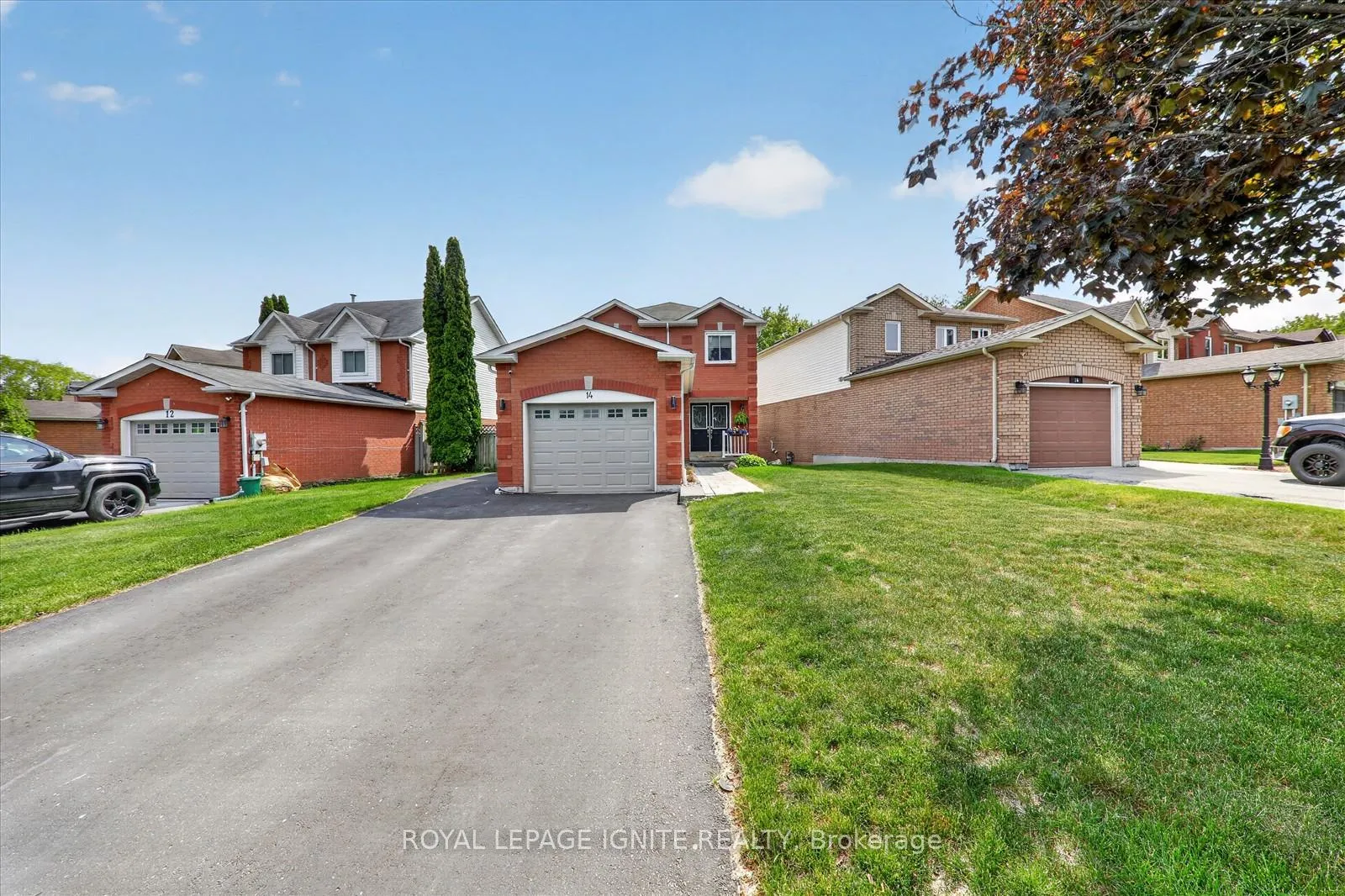 Photo 2 of 14 Elephant Hill Drive, Clarington, Bowmanville — HOMEH