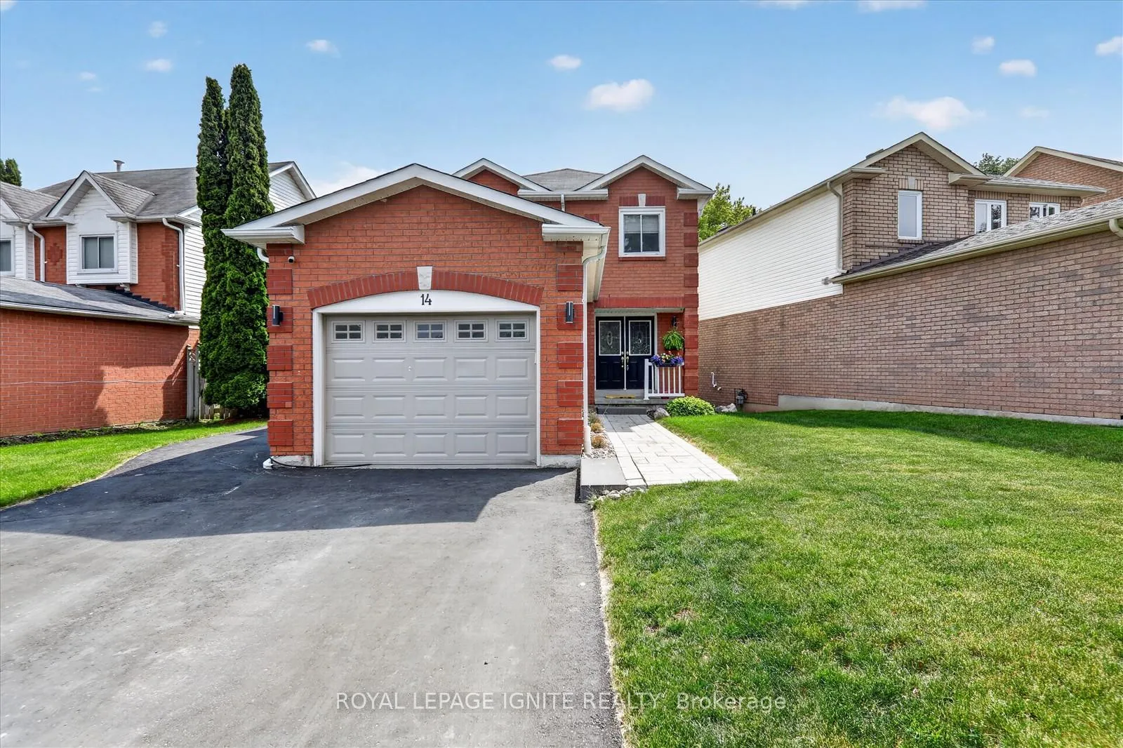 Photo 3 of 14 Elephant Hill Drive, Clarington, Bowmanville — HOMEH