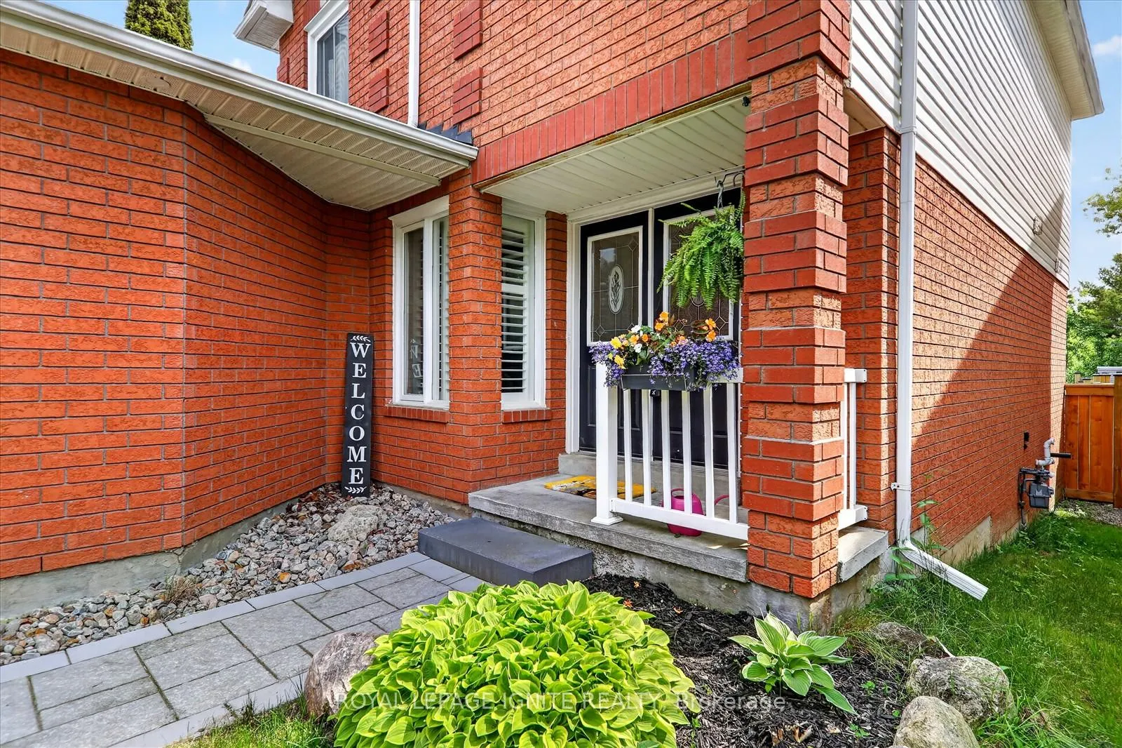 Photo 8 of 14 Elephant Hill Drive, Clarington, Bowmanville — HOMEH