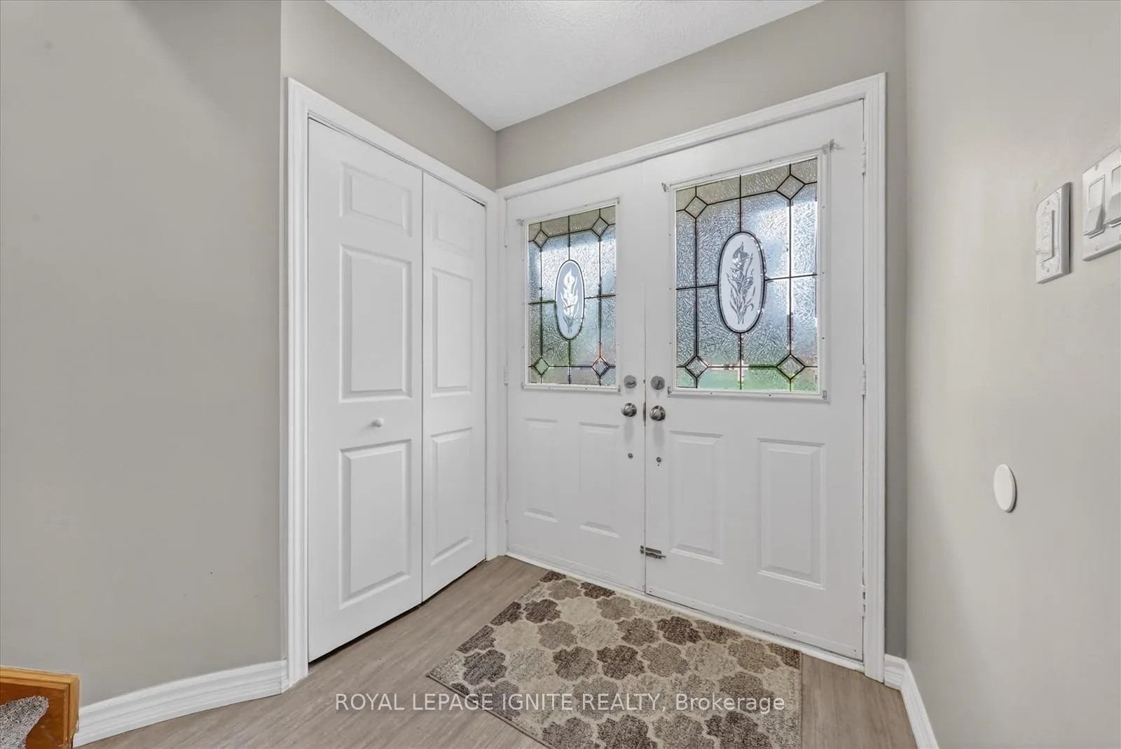Photo 10 of 14 Elephant Hill Drive, Clarington, Bowmanville — HOMEH