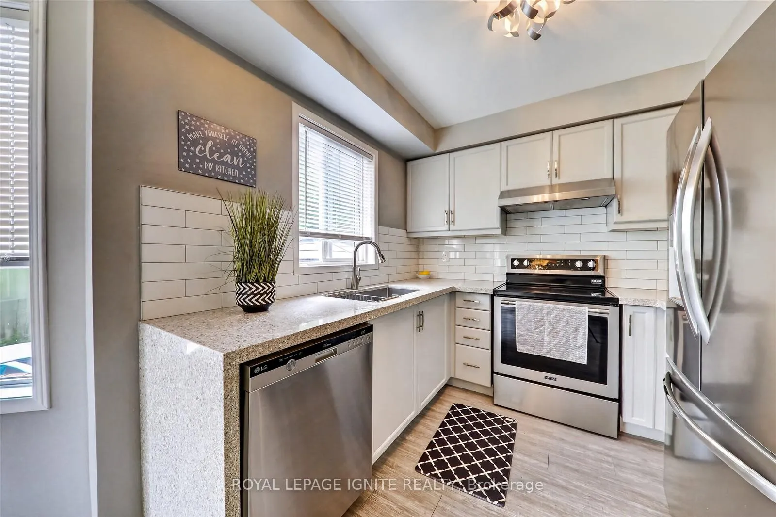 Photo 21 of 14 Elephant Hill Drive, Clarington, Bowmanville — HOMEH
