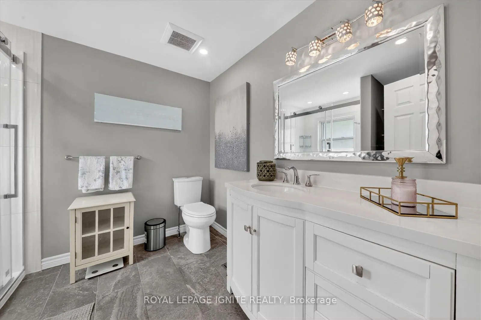 Photo 30 of 14 Elephant Hill Drive, Clarington, Bowmanville — HOMEH
