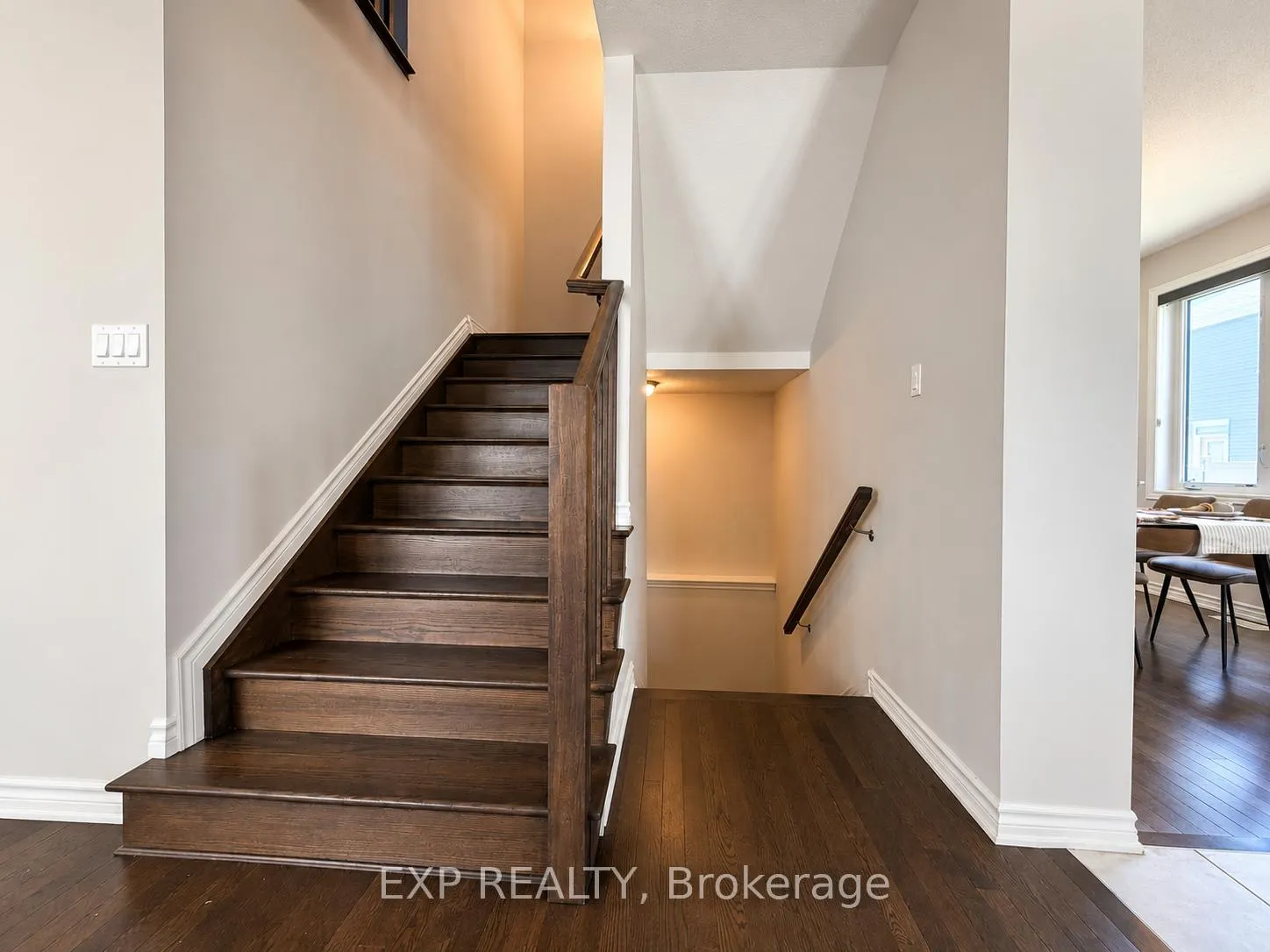 Photo 17 of 516 Loury Row, Ottawa, Chapel Hill South - Orleans Village — HOMEH