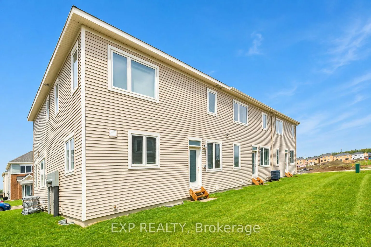Photo 42 of 516 Loury Row, Ottawa, Chapel Hill South - Orleans Village — HOMEH