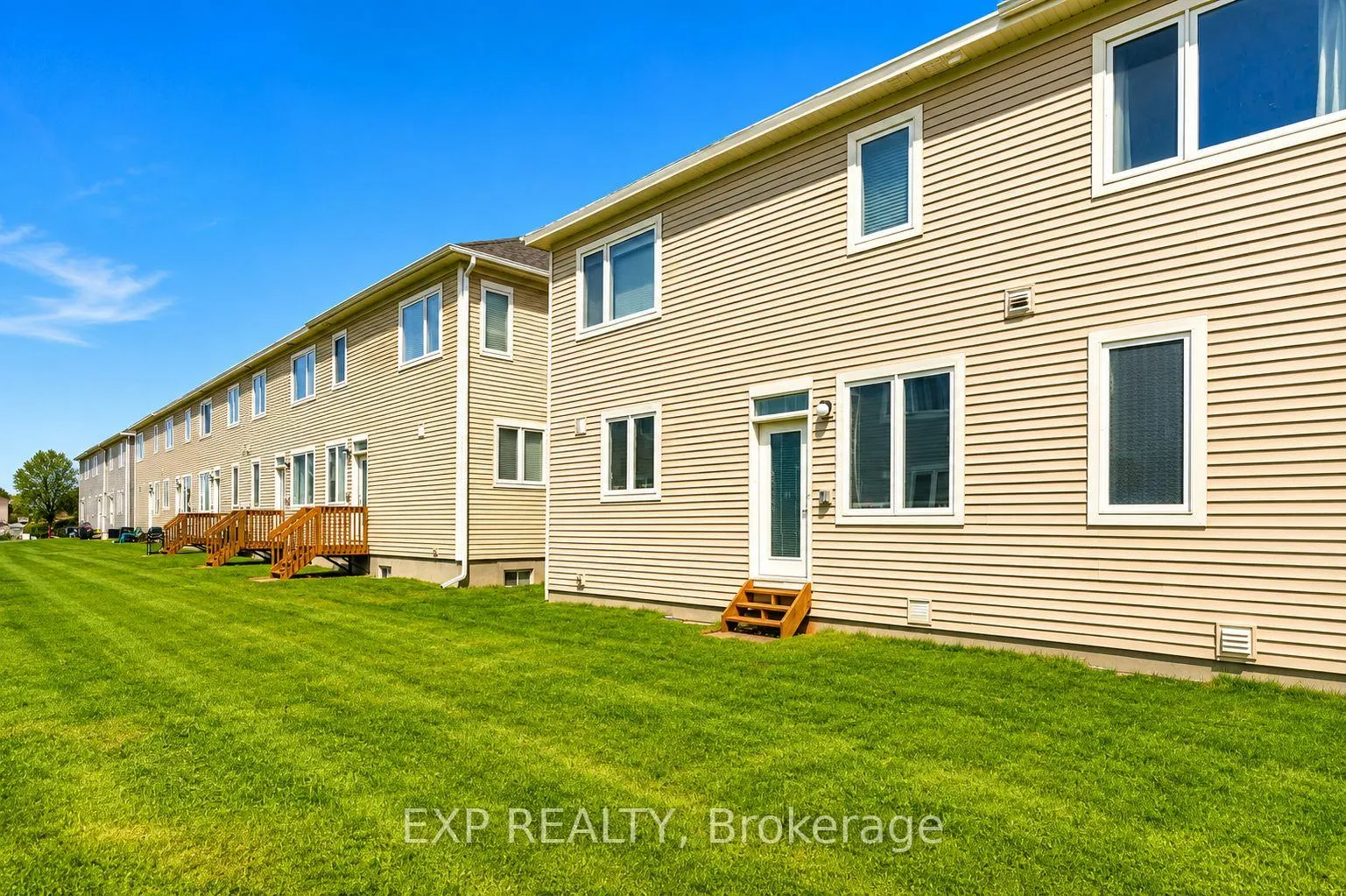Photo 43 of 516 Loury Row, Ottawa, Chapel Hill South - Orleans Village — HOMEH