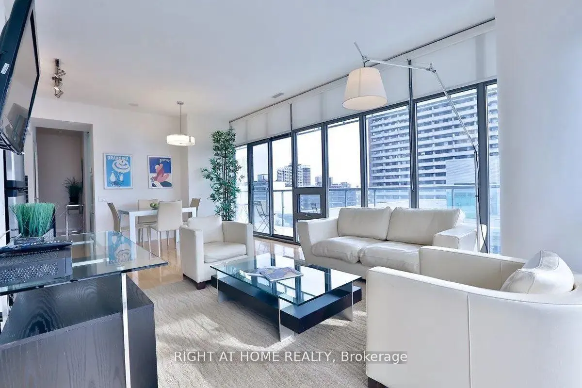 Photo 3 of Unit 1005, 33 Charles Street E, Toronto, Church-Yonge Corridor — HOMEH
