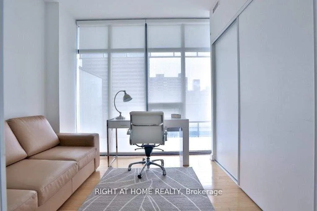 Photo 8 of Unit 1005, 33 Charles Street E, Toronto, Church-Yonge Corridor — HOMEH