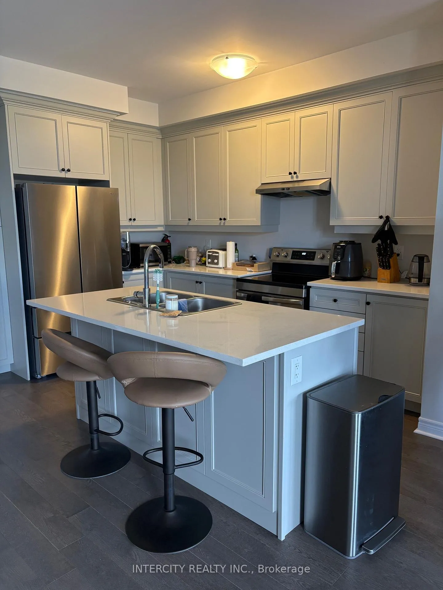 Photo 2 of 339 Inspire Boulevard, Brampton, Sandringham-Wellington North — HOMEH