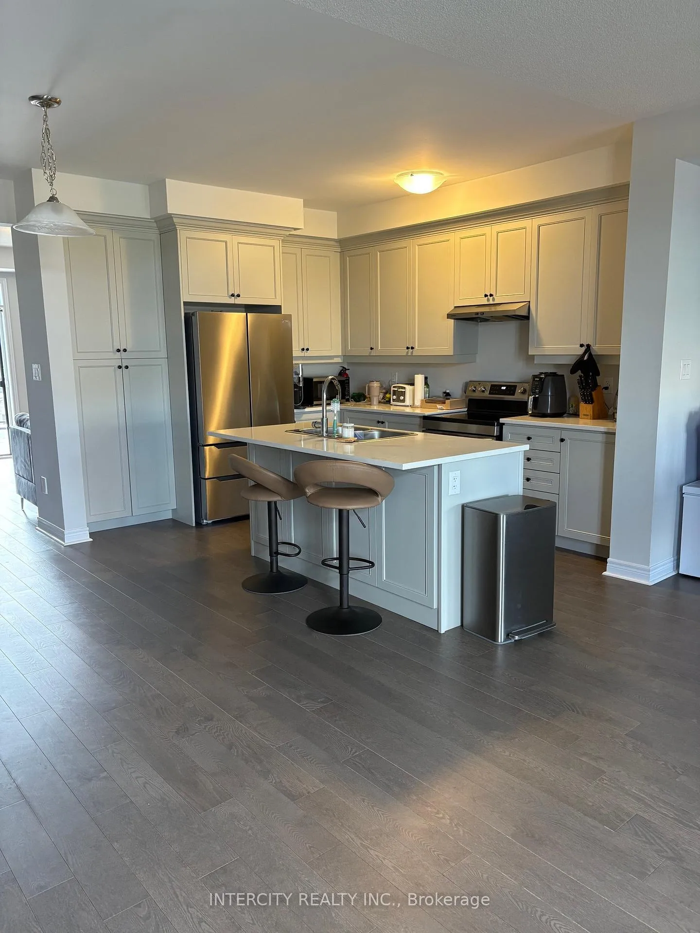Photo 3 of 339 Inspire Boulevard, Brampton, Sandringham-Wellington North — HOMEH