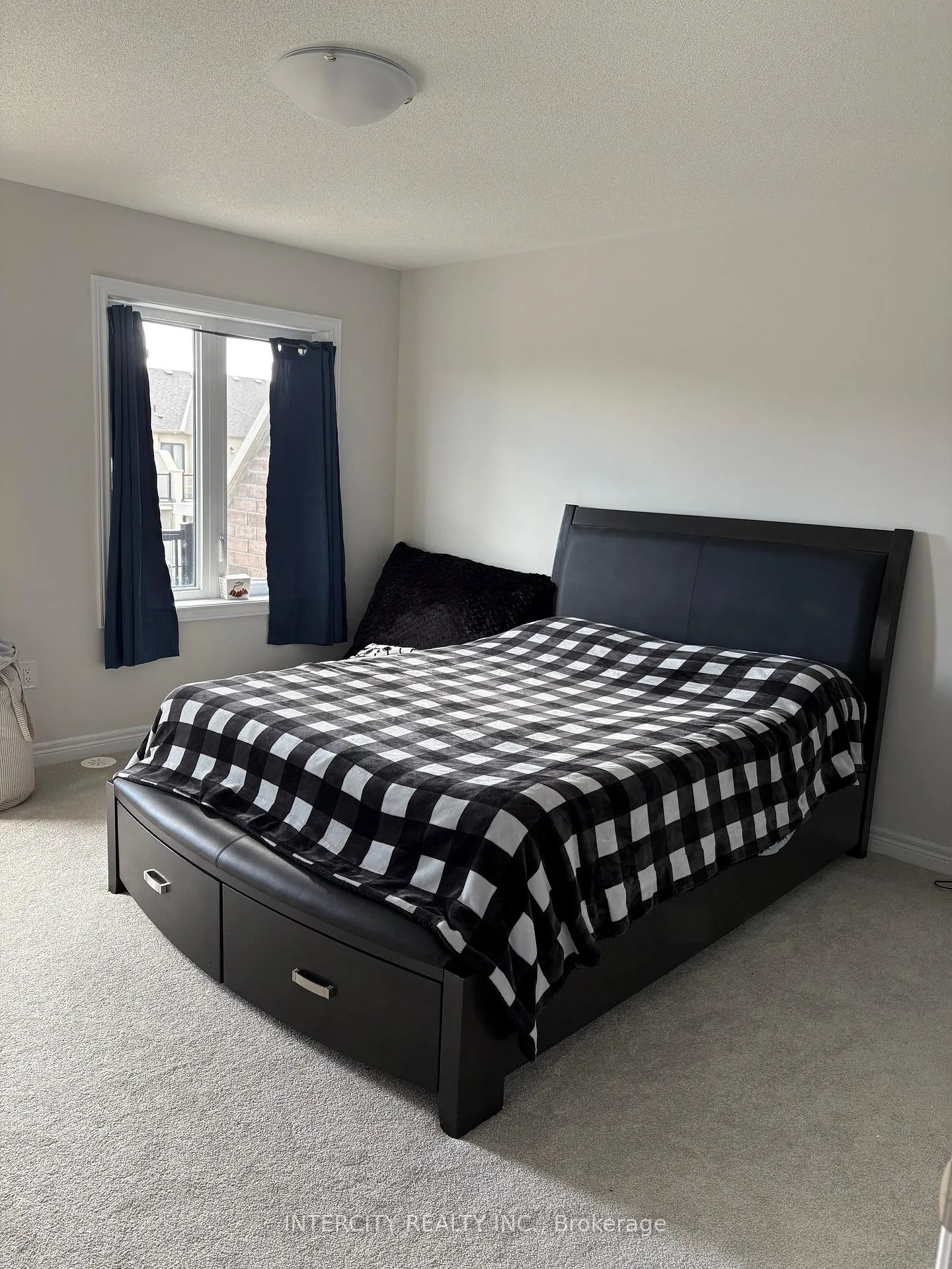 Photo 10 of 339 Inspire Boulevard, Brampton, Sandringham-Wellington North — HOMEH