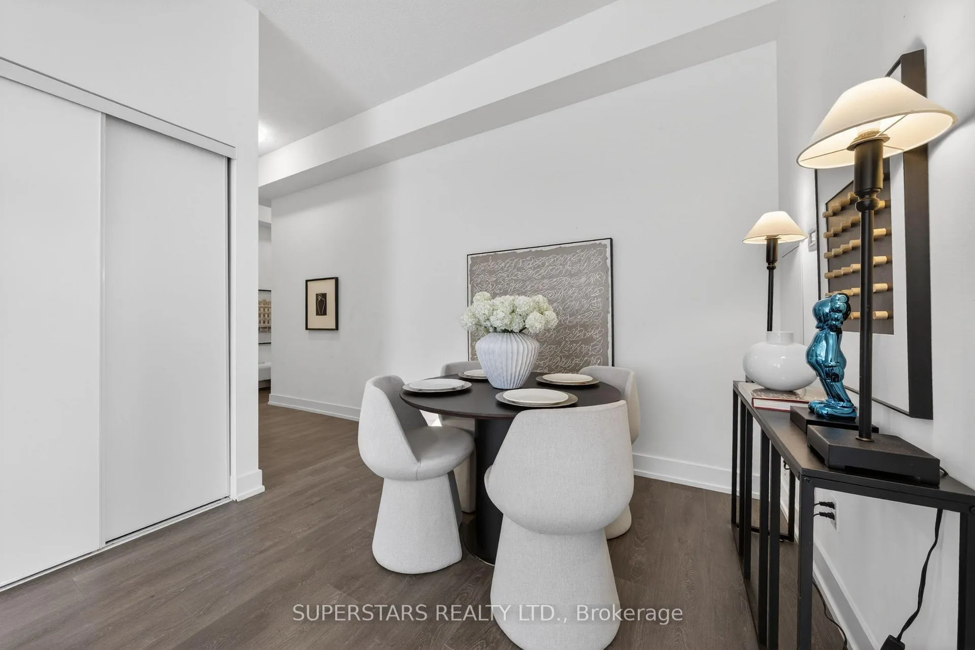 Photo 4 of Unit 817, 278 Buchanan Drive, Markham, Unionville — HOMEH