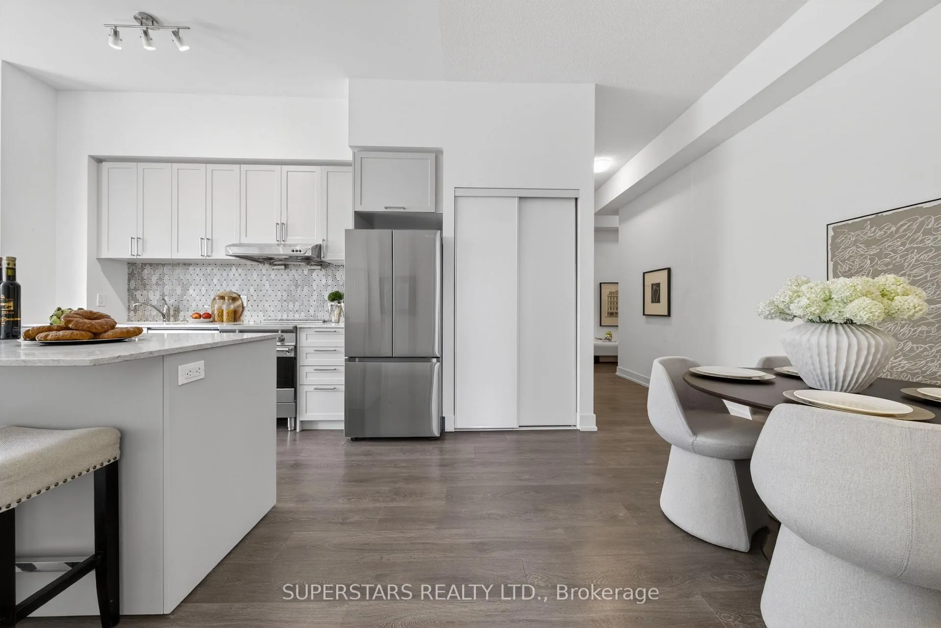 Photo 7 of Unit 817, 278 Buchanan Drive, Markham, Unionville — HOMEH
