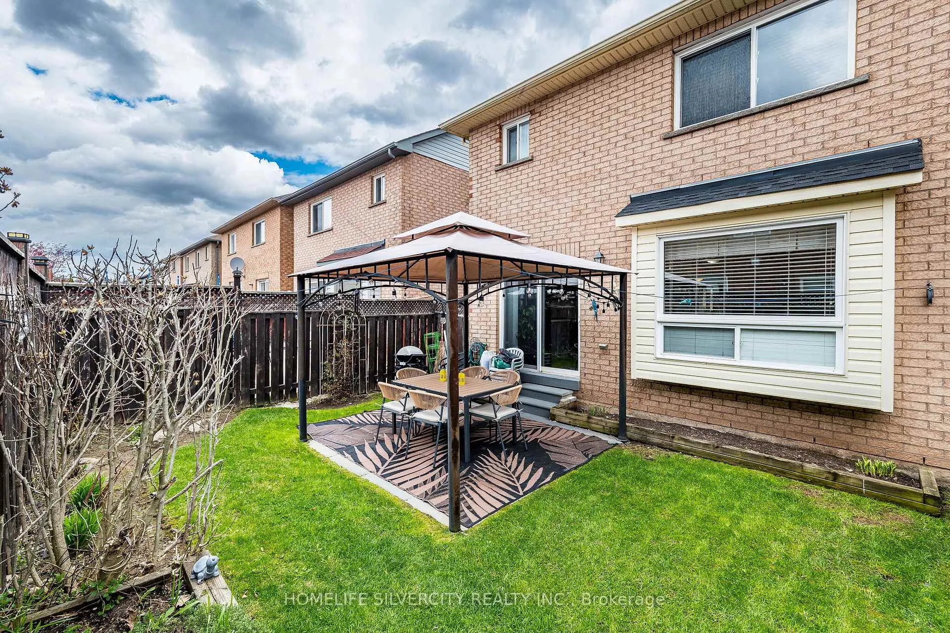 Photo 48 of 32 Continental Road, Brampton, Fletcher's Meadow — HOMEH