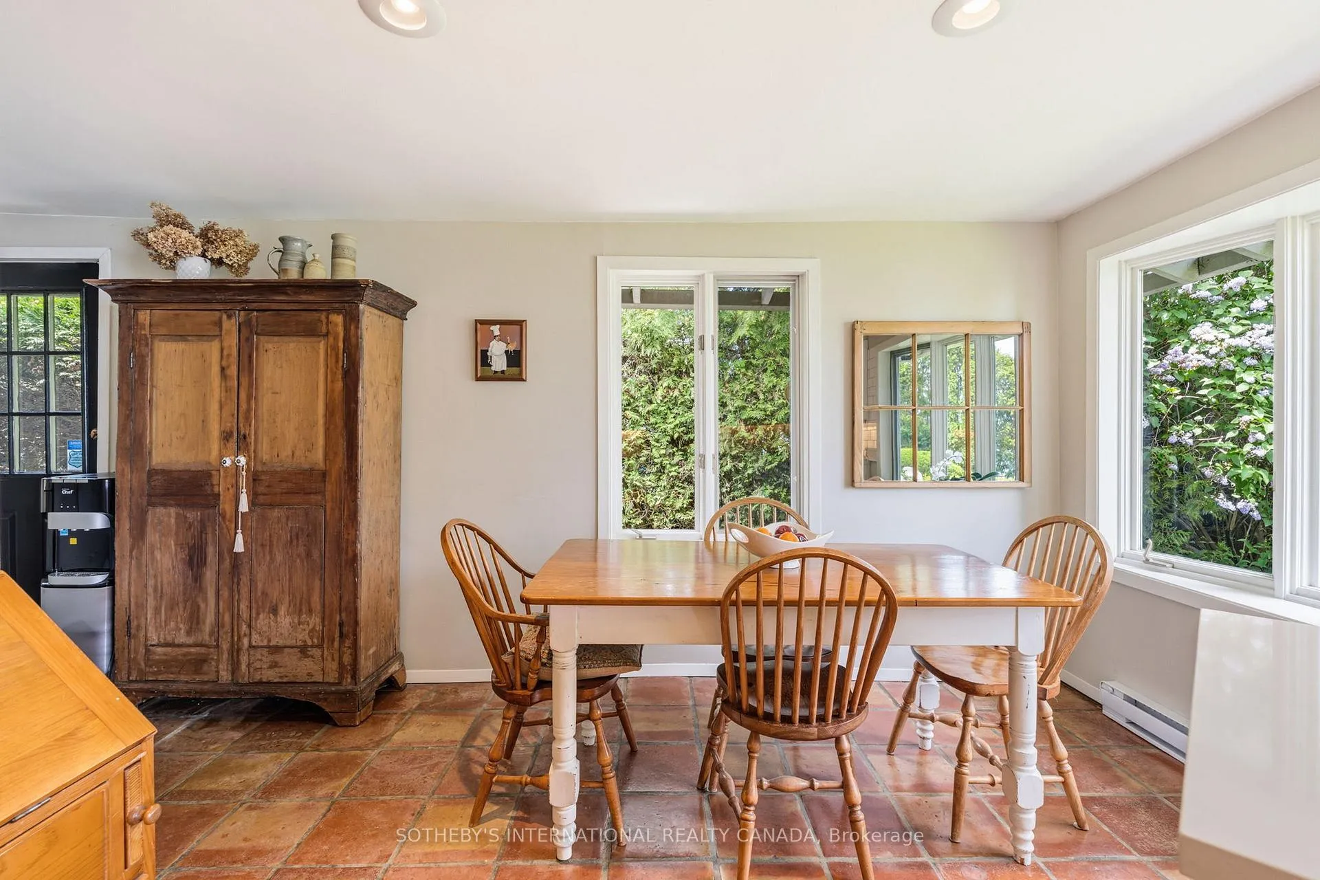 Photo 16 of 30 Hedge Road, Georgina, Sutton & Jackson's Point — HOMEH