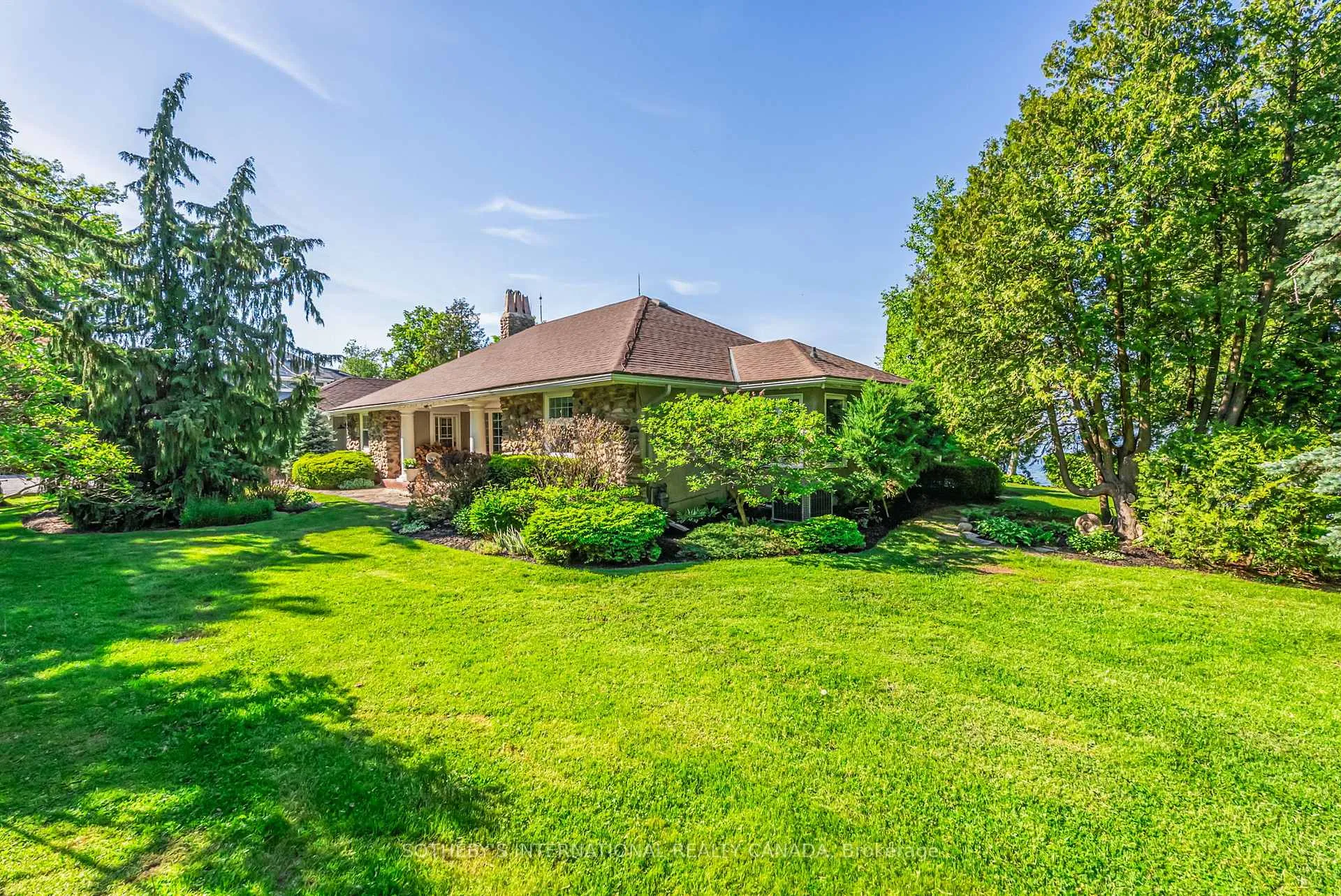 Photo 37 of 30 Hedge Road, Georgina, Sutton & Jackson's Point — HOMEH