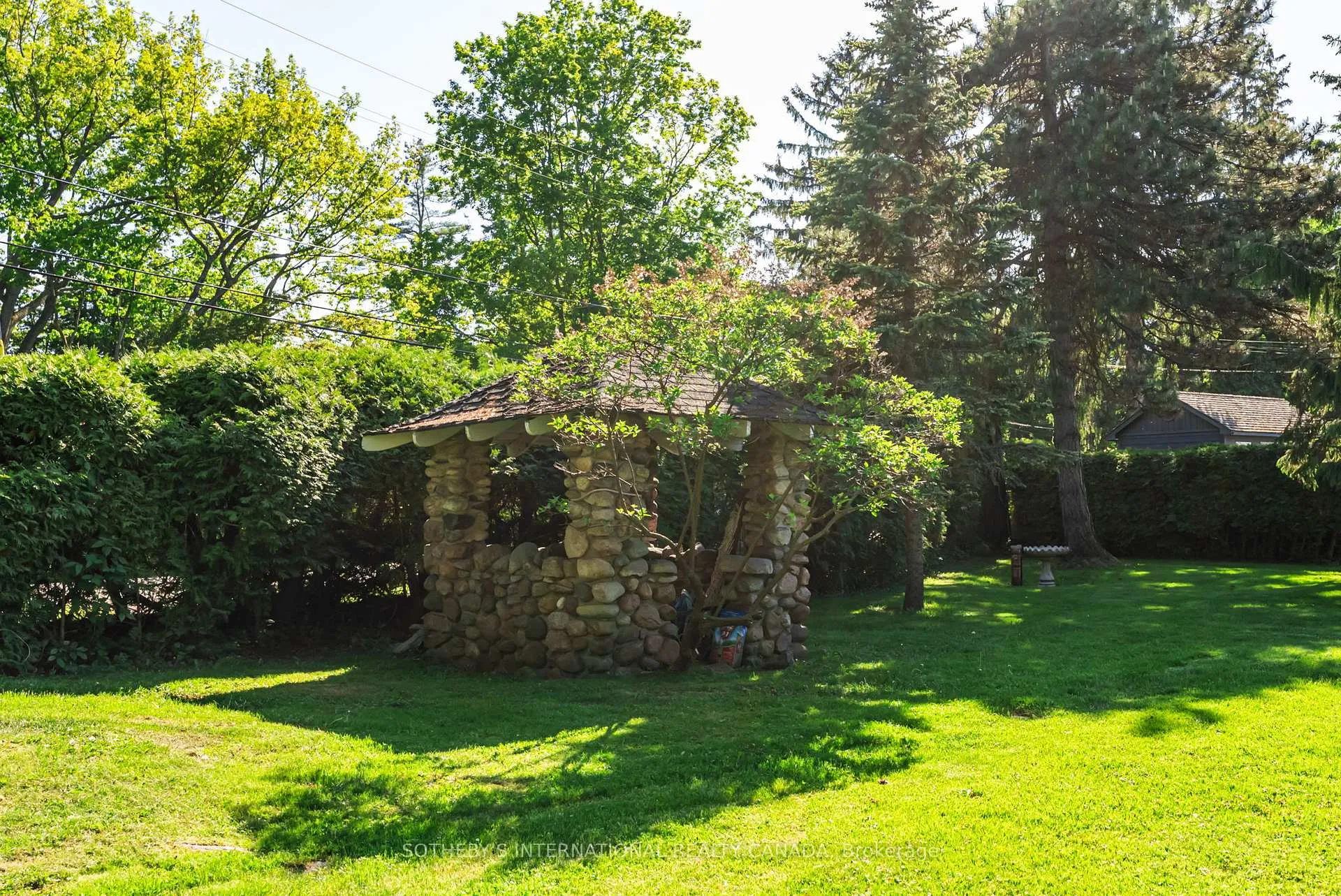 Photo 38 of 30 Hedge Road, Georgina, Sutton & Jackson's Point — HOMEH
