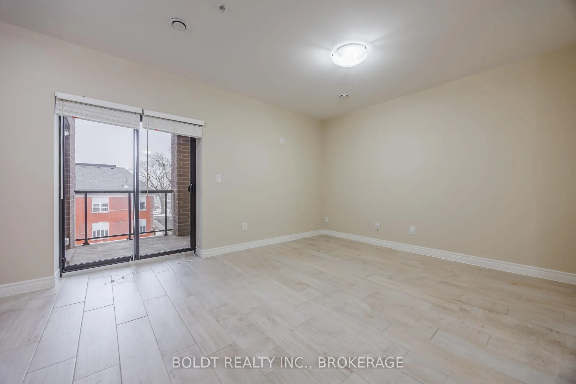 Photo 9 of Unit 407, 5837 Dunn Street, Niagara Falls, Dorchester — HOMEH