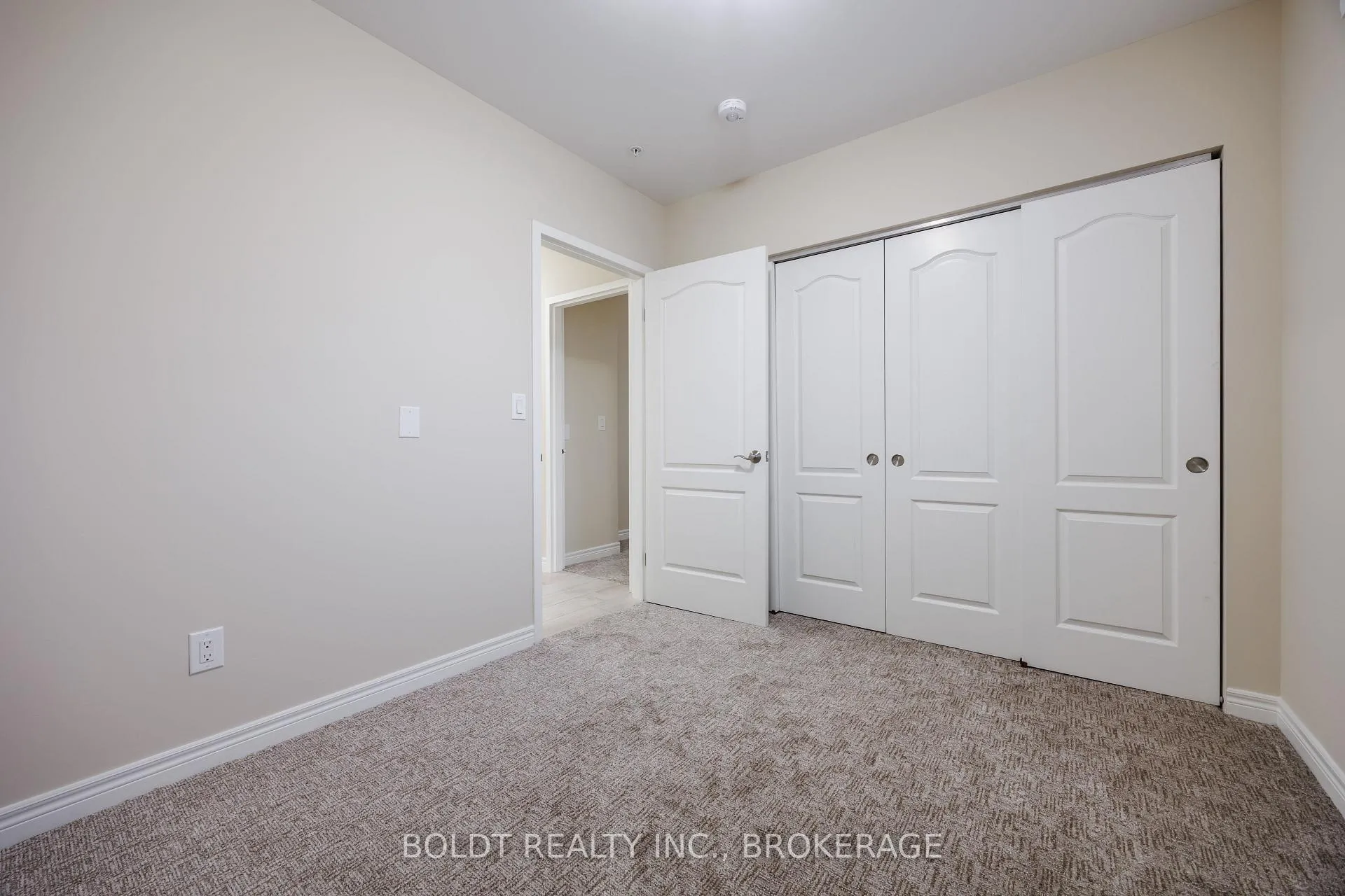 Photo 12 of Unit 407, 5837 Dunn Street, Niagara Falls, Dorchester — HOMEH