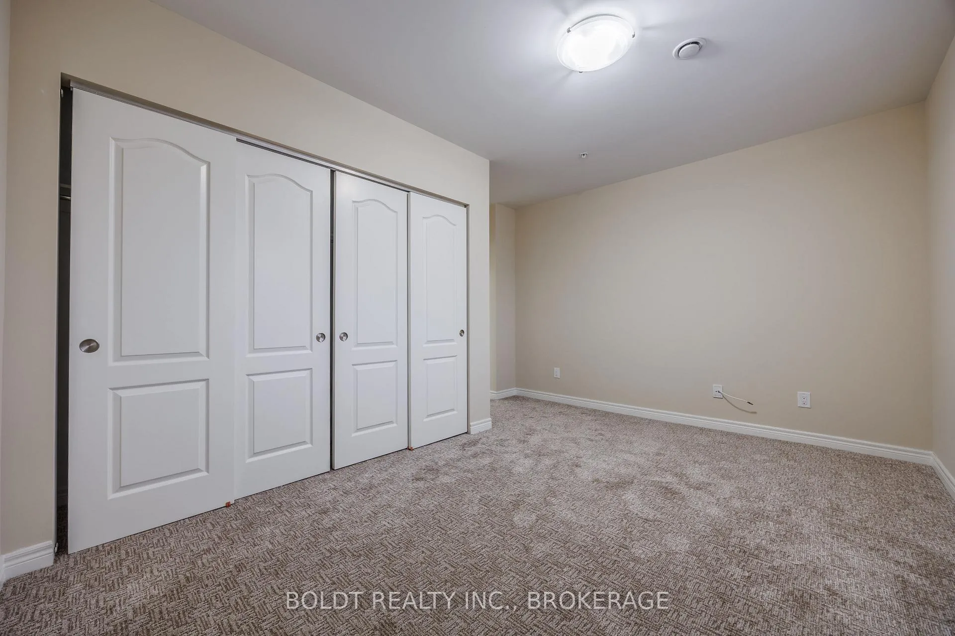 Photo 14 of Unit 407, 5837 Dunn Street, Niagara Falls, Dorchester — HOMEH