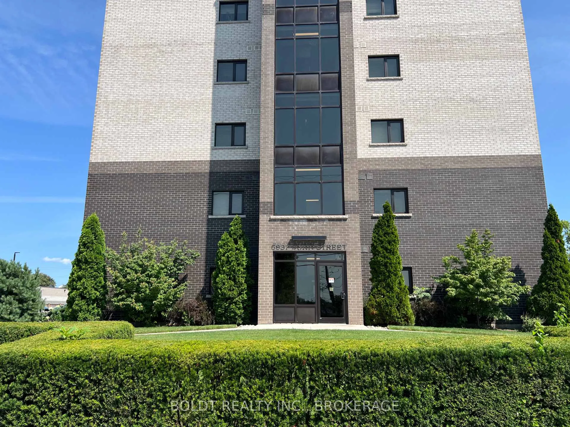 Photo 1 of Unit 407, 5837 Dunn Street, Niagara Falls, Dorchester — HOMEH