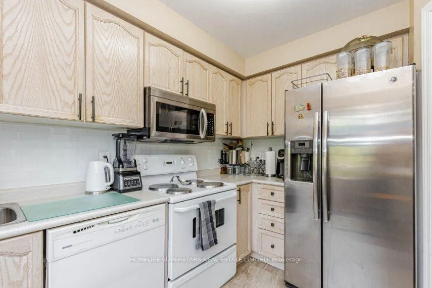 Photo 15 of 50 Culture Crescent, Brampton, Fletcher's Creek Village — HOMEH