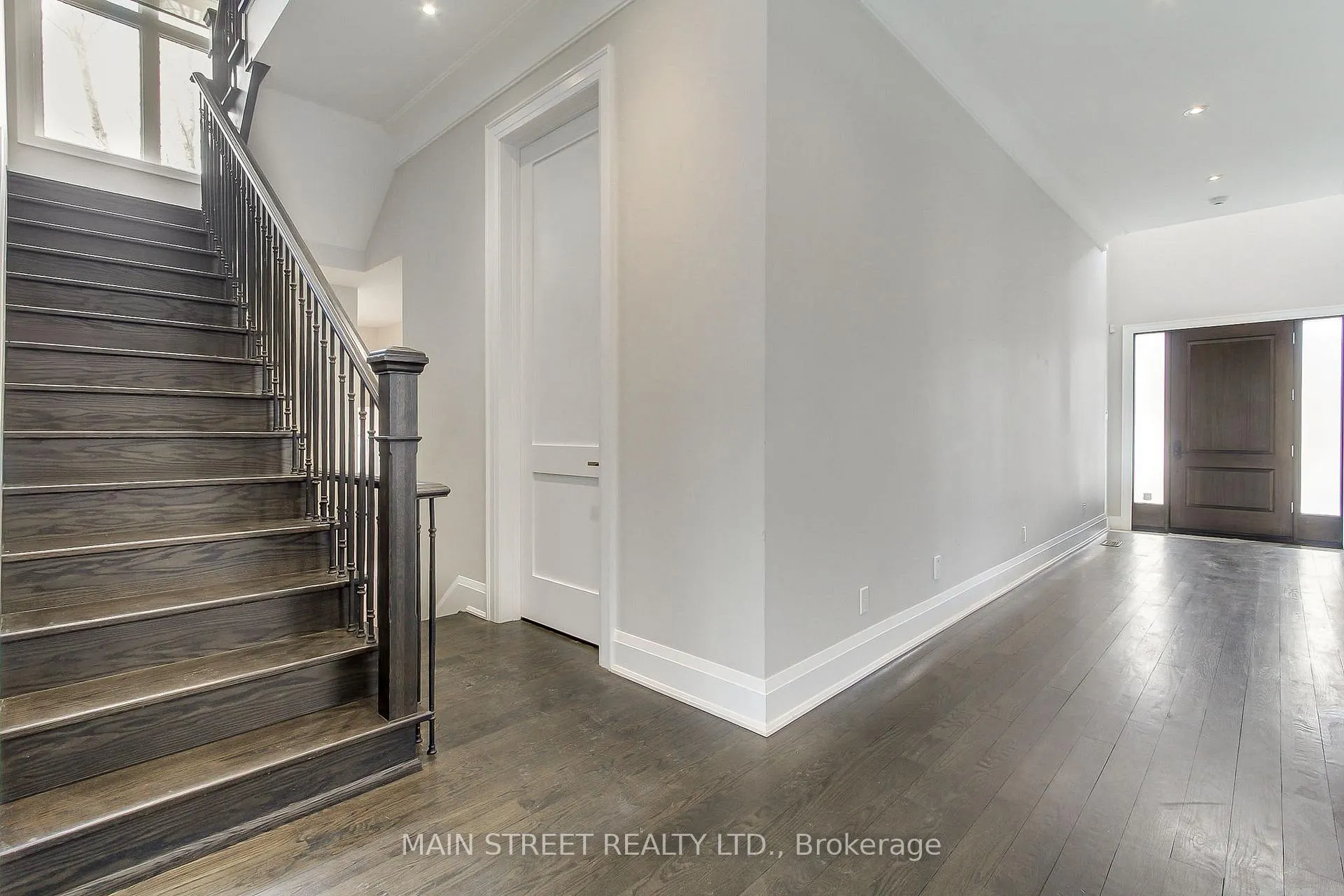 Photo 5 of 267 King High Drive, Vaughan, Beverley Glen — HOMEH