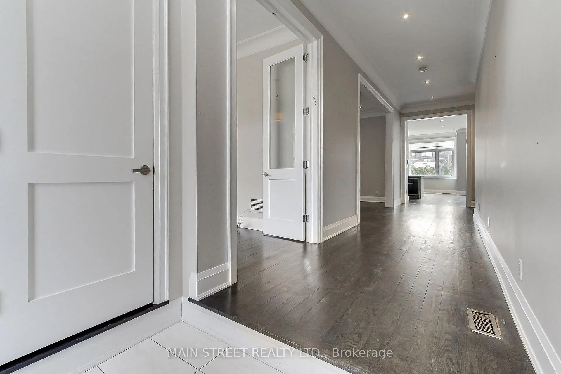 Photo 8 of 267 King High Drive, Vaughan, Beverley Glen — HOMEH