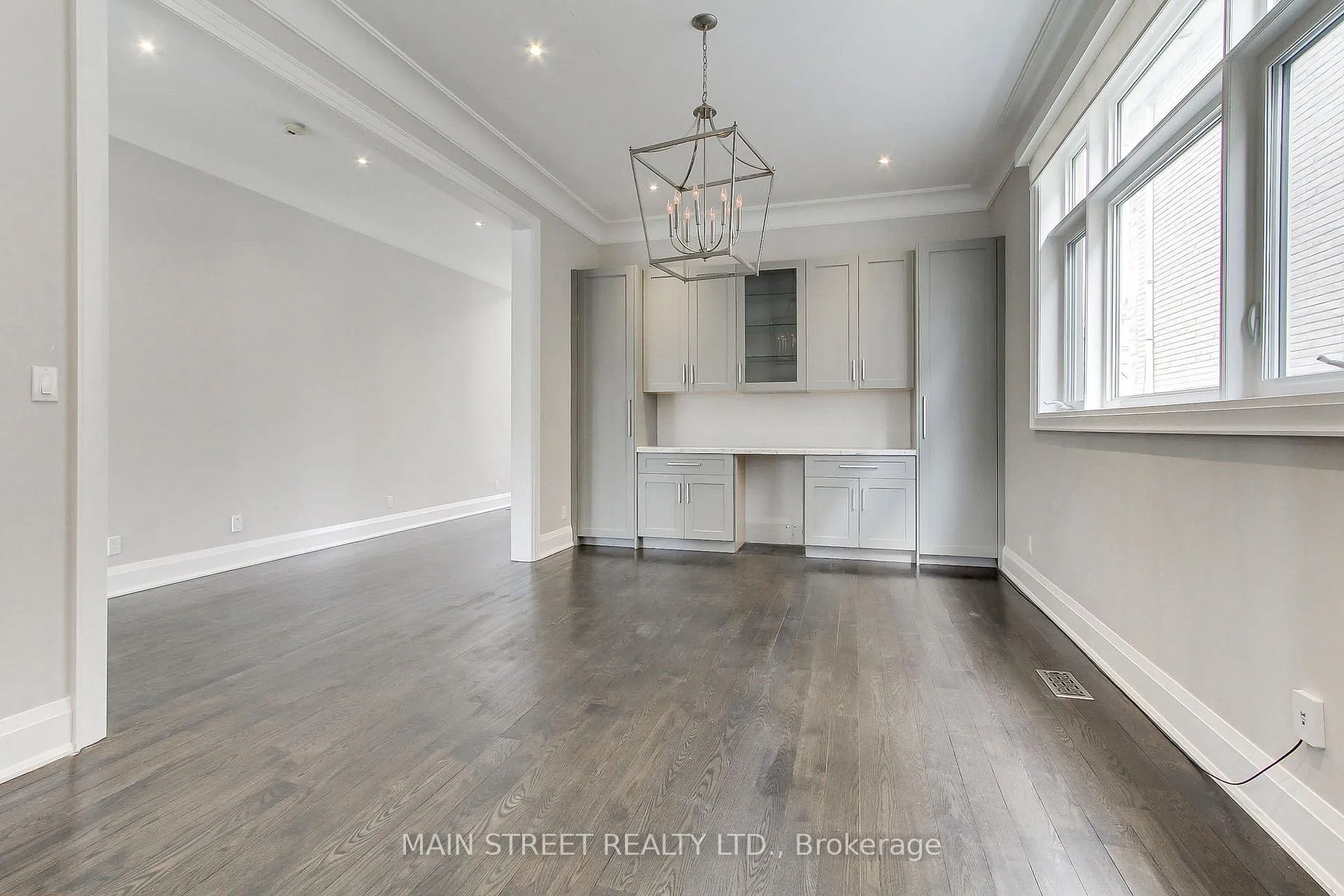 Photo 9 of 267 King High Drive, Vaughan, Beverley Glen — HOMEH