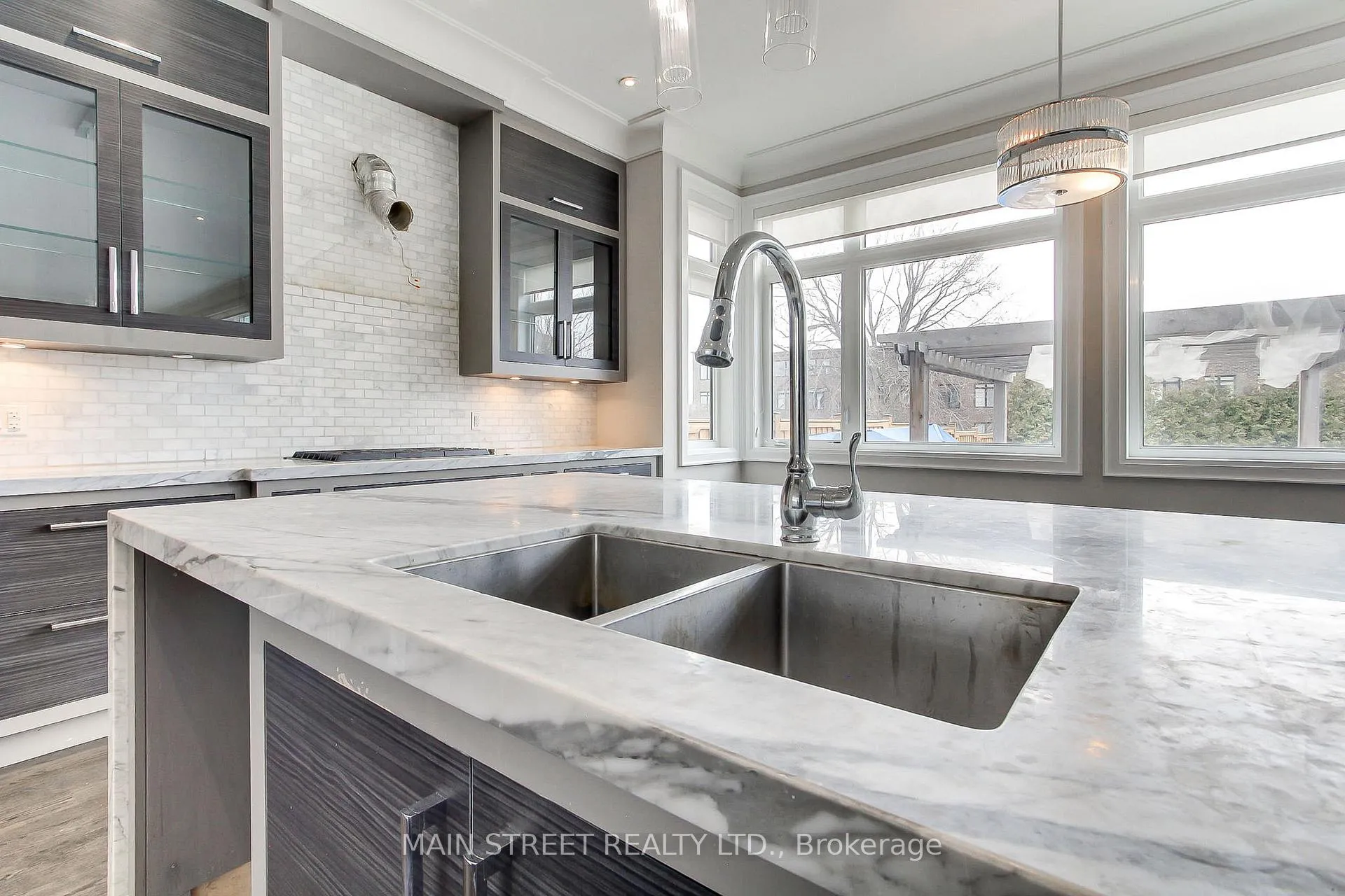 Photo 15 of 267 King High Drive, Vaughan, Beverley Glen — HOMEH