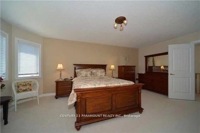Photo 11 of Unit Upper, 61 Summitgreen Crescent, Brampton, Sandringham-Wellington North — HOMEH