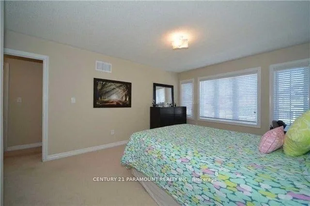 Photo 13 of Unit Upper, 61 Summitgreen Crescent, Brampton, Sandringham-Wellington North — HOMEH