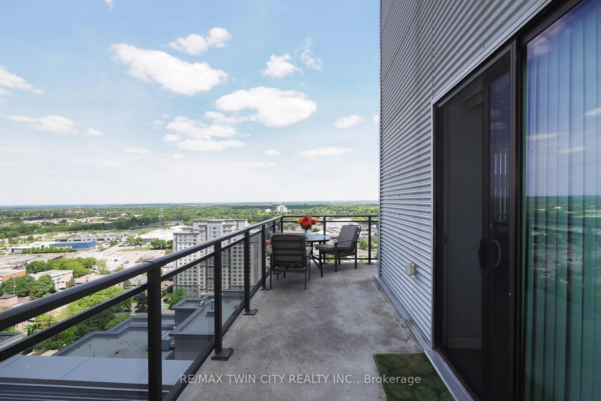Photo 24 of Unit 2203, 318 Spruce Street, Waterloo, Beechwood/University — HOMEH