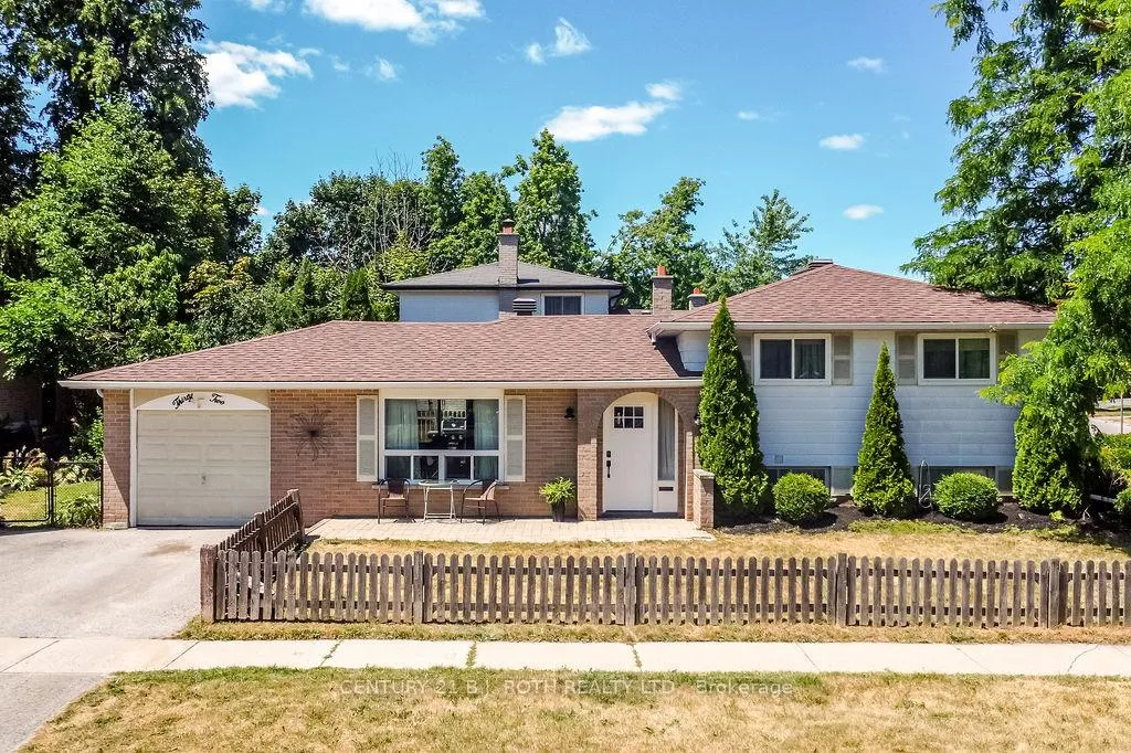 Photo 1 of 32 Lonsdale Place, Barrie, Grove East — HOMEH