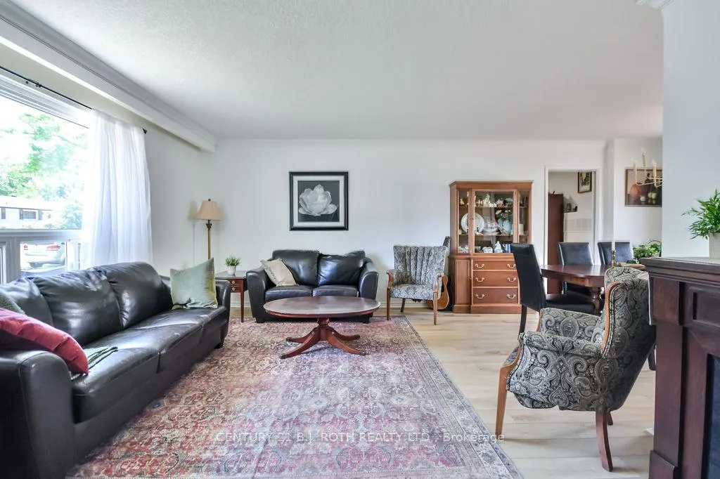Photo 7 of 32 Lonsdale Place, Barrie, Grove East — HOMEH