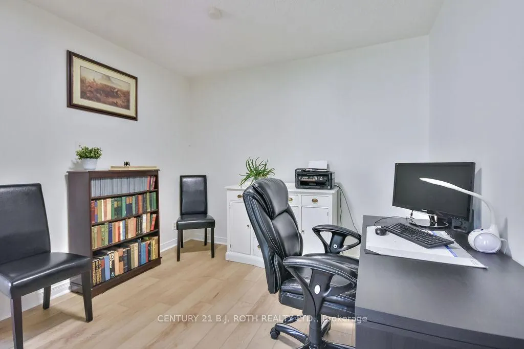 Photo 12 of 32 Lonsdale Place, Barrie, Grove East — HOMEH