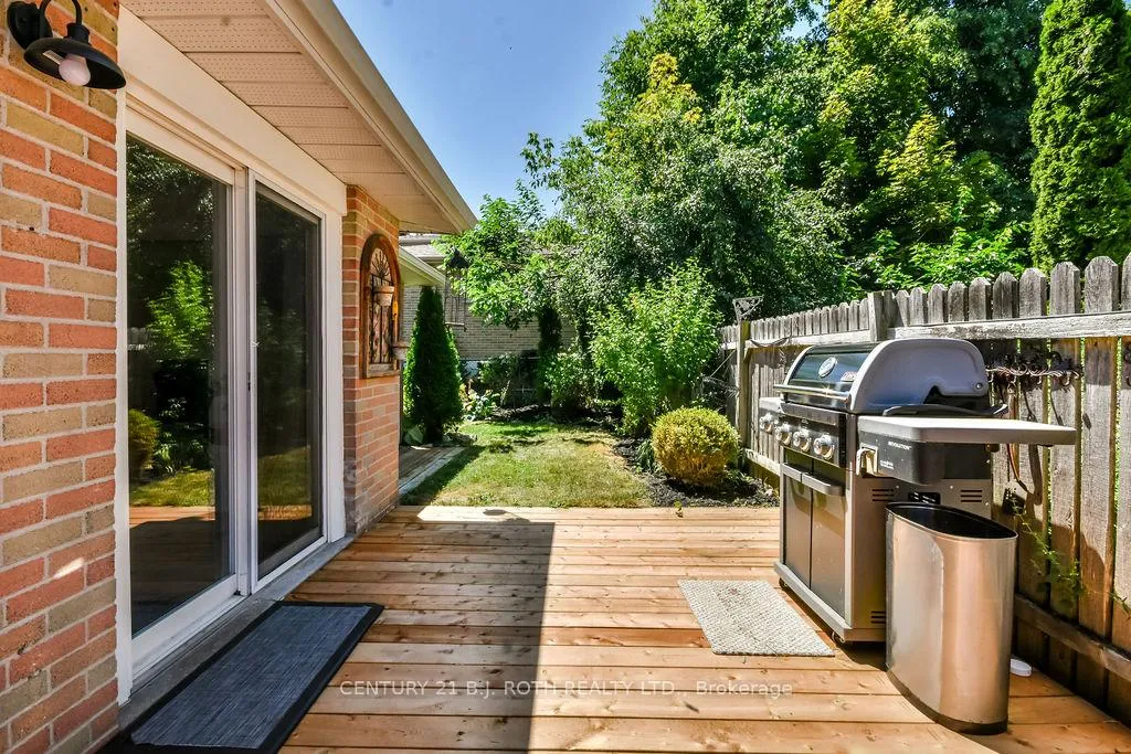 Photo 29 of 32 Lonsdale Place, Barrie, Grove East — HOMEH