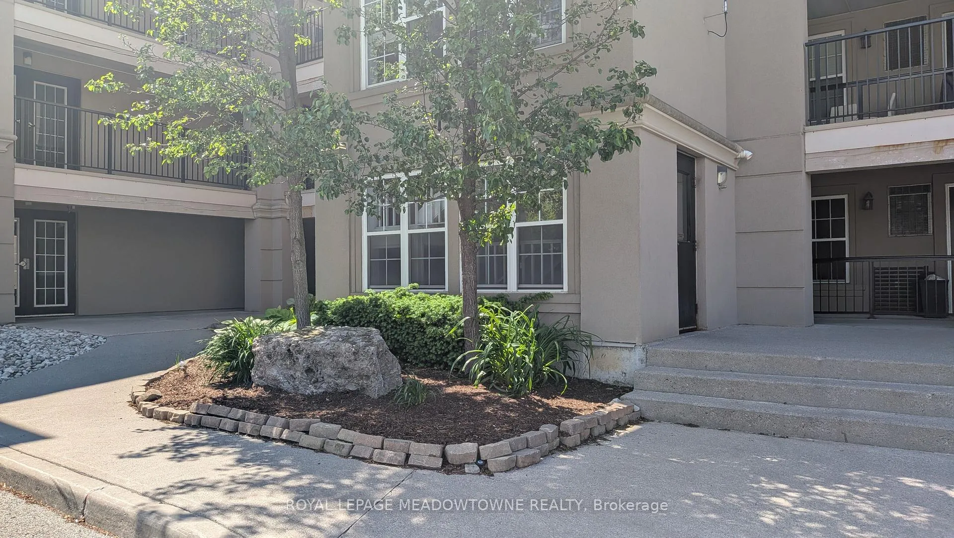 Photo 2 of Unit 404, 1350 Main Street, Milton, Dempsey — HOMEH