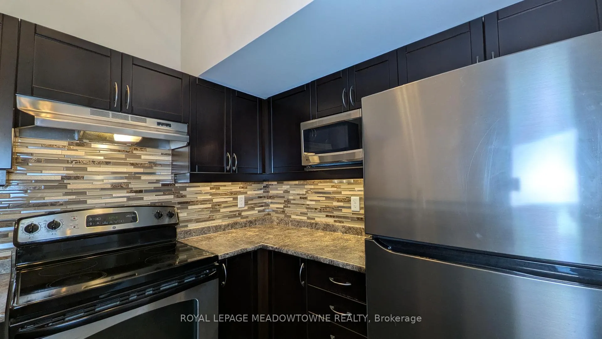 Photo 9 of Unit 404, 1350 Main Street, Milton, Dempsey — HOMEH
